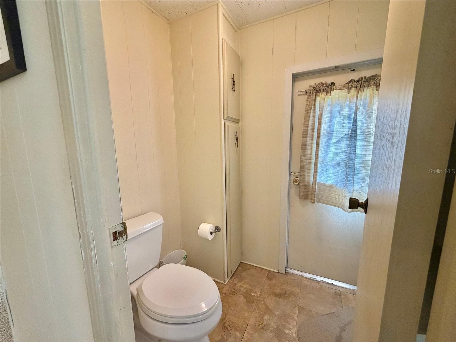 Mobile Home at 113 PYRACANTHA LN, LEESBURG, photo 38 of 52