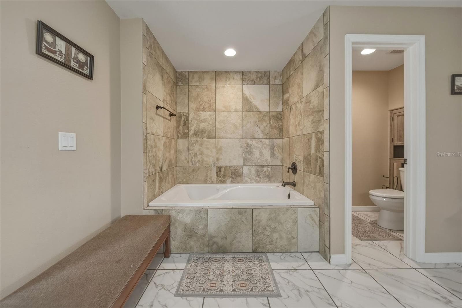 Primary Bathroom - Bathtub - 319 MARQUEE DR, KISSIMMEE