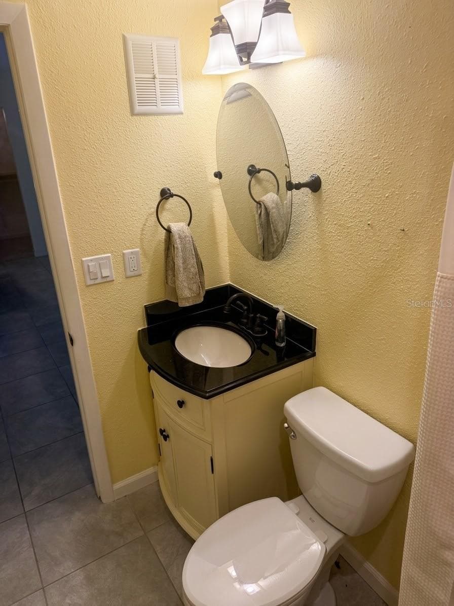 Condominium at 5623 80TH ST N #415, ST PETERSBURG, photo 25 of 28