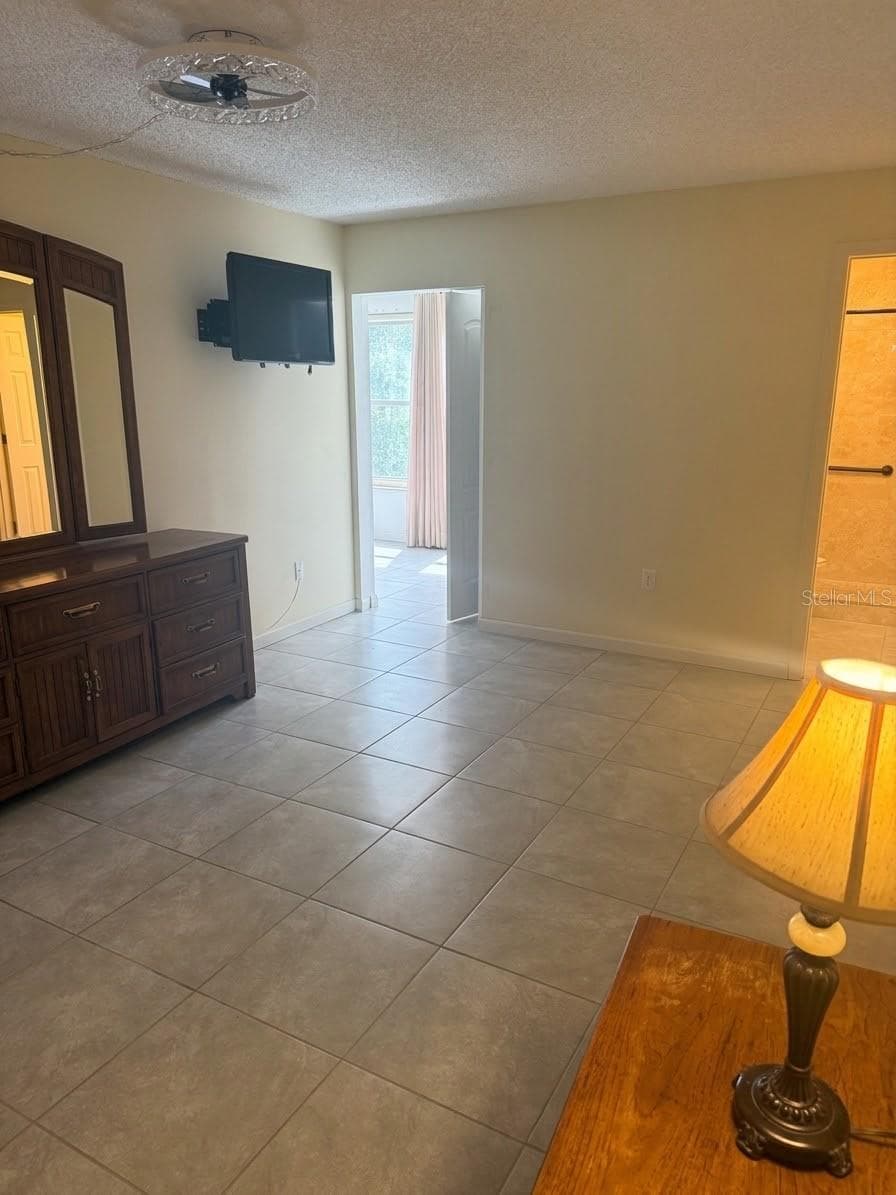 Condominium at 5623 80TH ST N #415, ST PETERSBURG, photo 27 of 28
