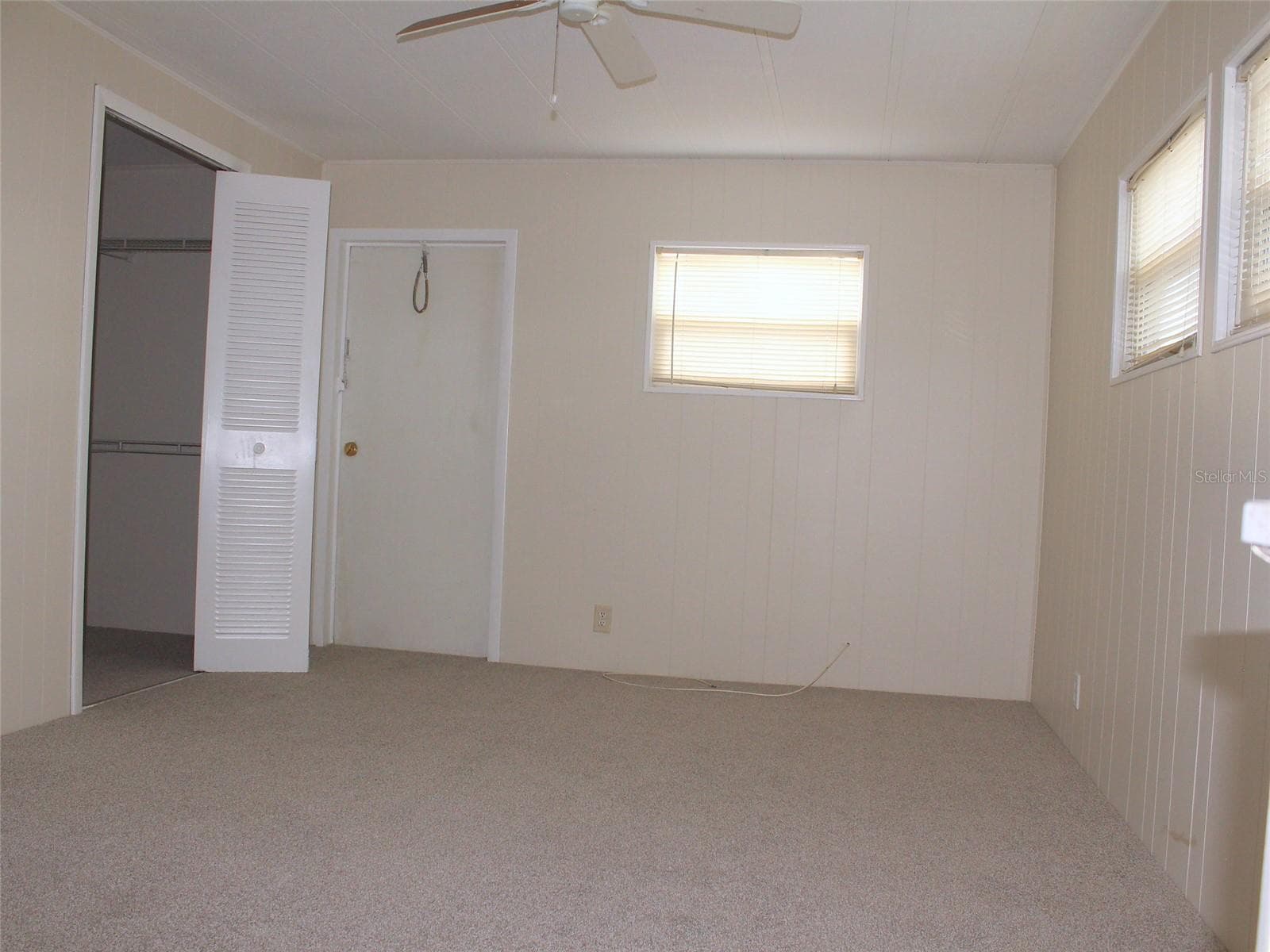 Manufactured Home at 837 CANE PALM ST, LARGO, photo 11 of 25