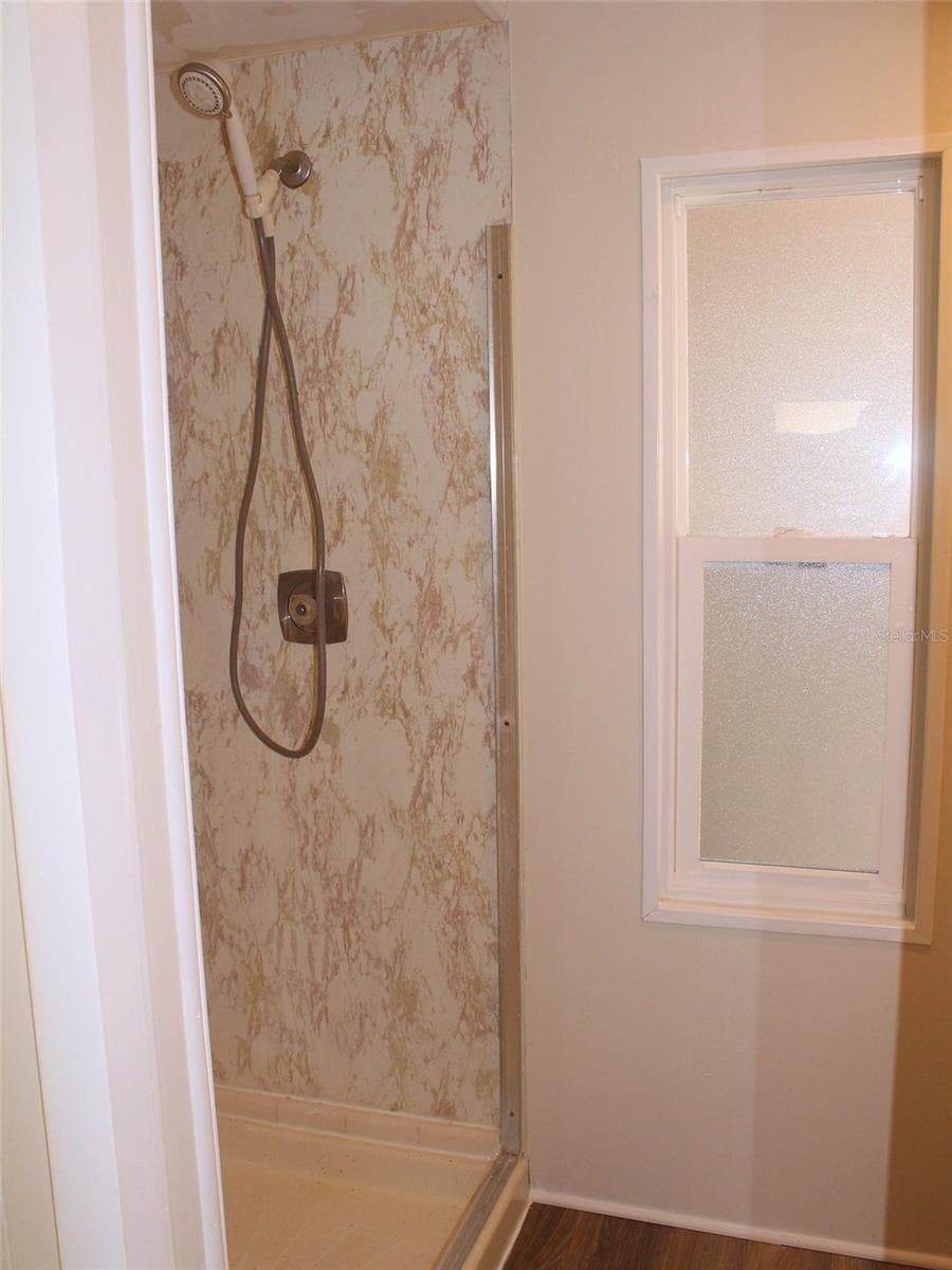 Manufactured Home at 837 CANE PALM ST, LARGO, photo 16 of 25