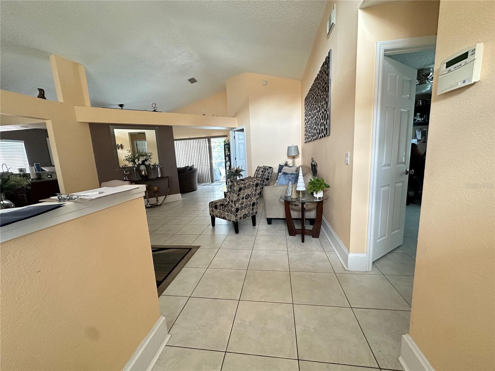 Single Family Residence at 4858 KINGSTON CIR, KISSIMMEE, photo 3 of 42