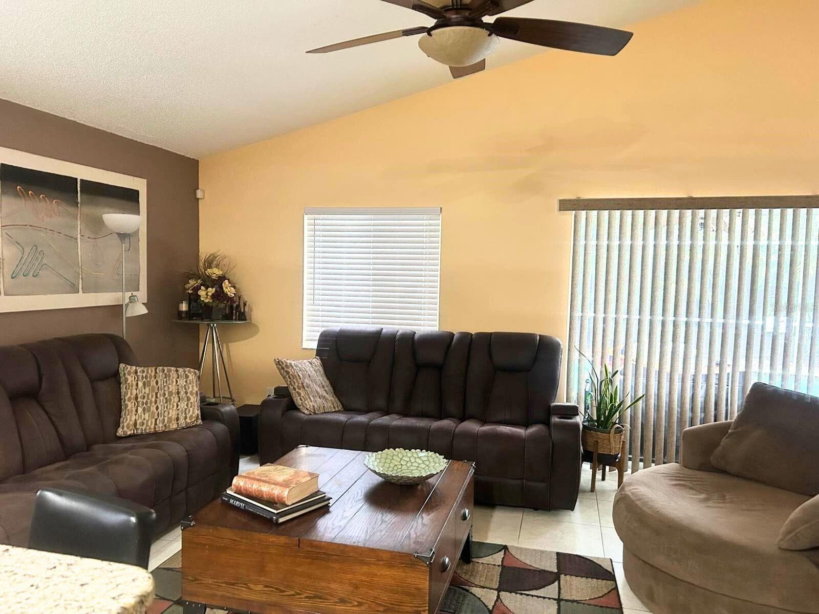 Single Family Residence at 4858 KINGSTON CIR, KISSIMMEE, photo 15 of 42