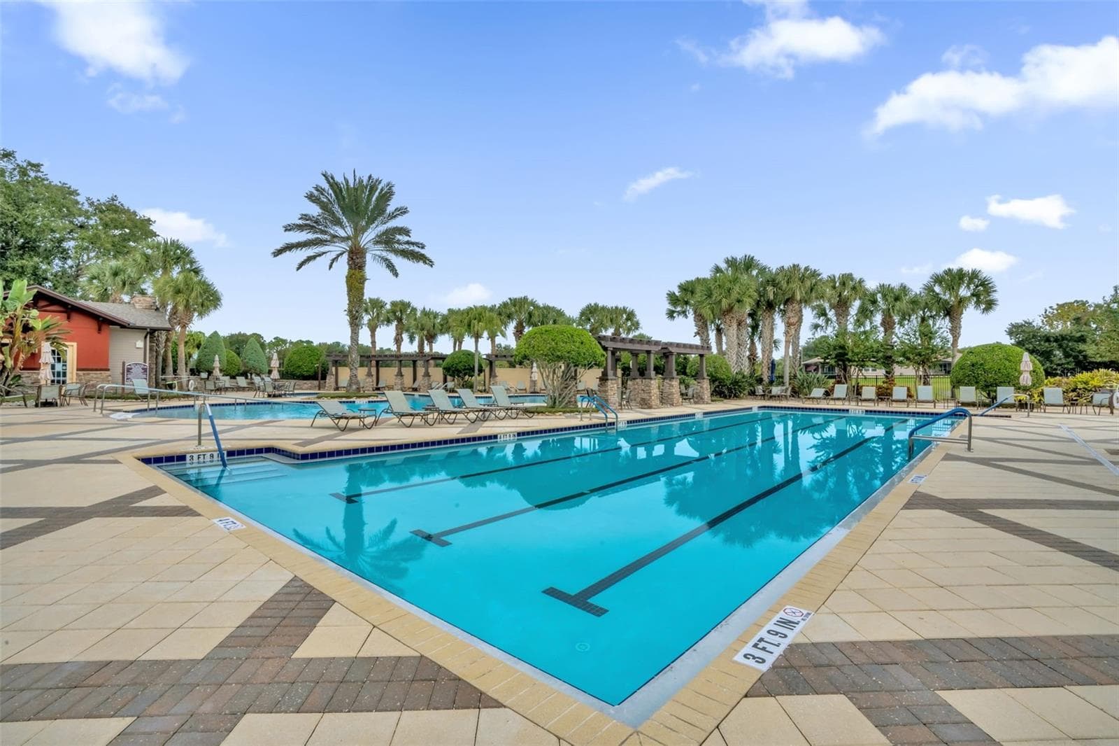 Community Lap Pool - 4711 HERITAGE TRL, LEESBURG