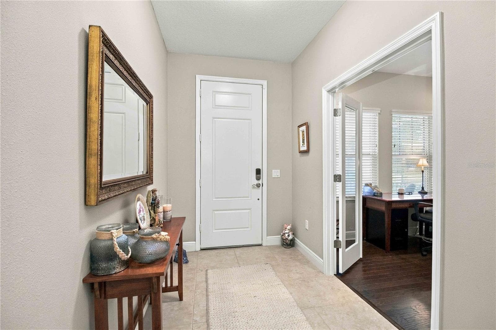 Single Family Residence at 6964 WHITE WILLOW CT, SARASOTA, photo 3 of 38
