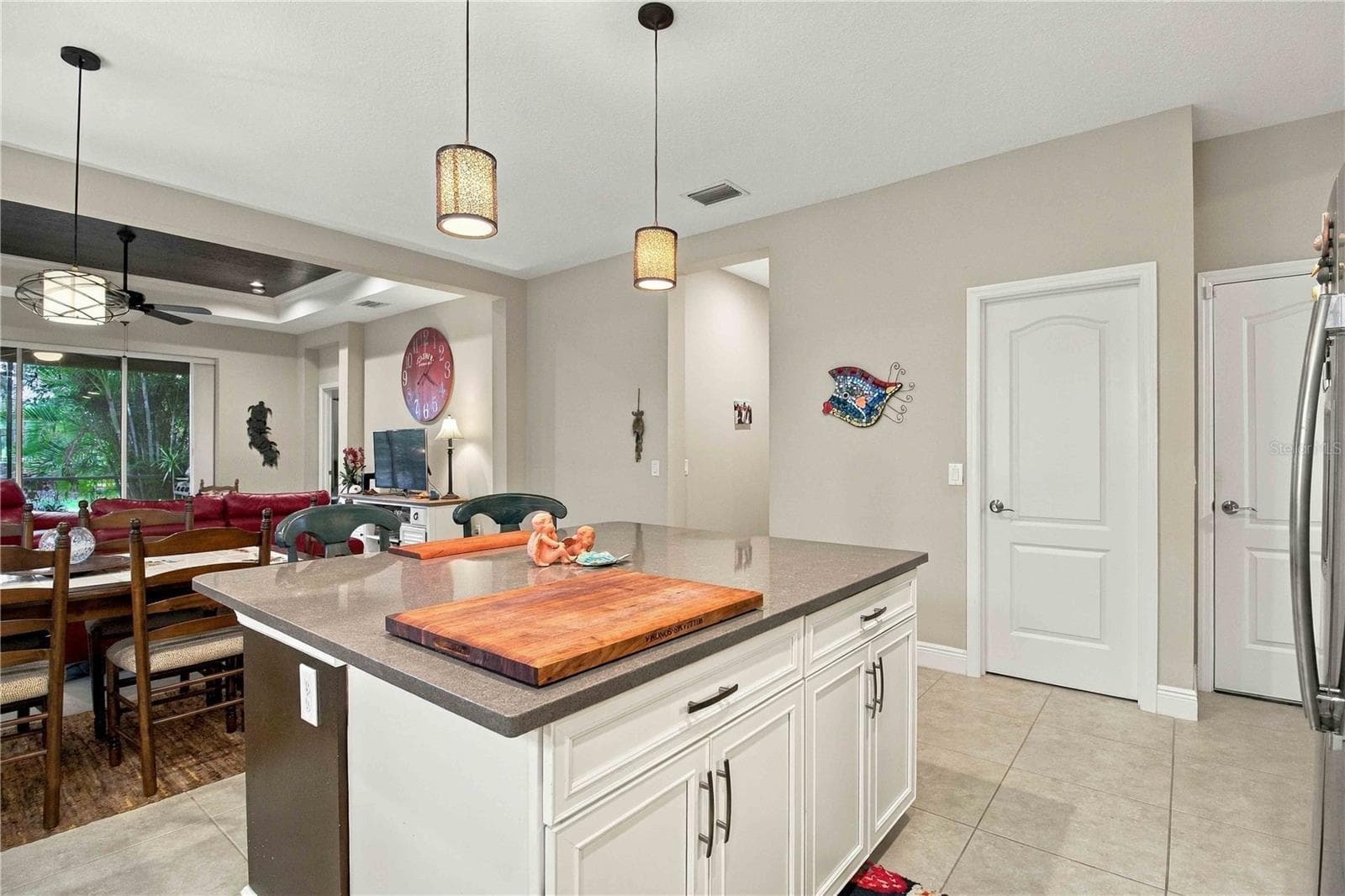 Single Family Residence at 6964 WHITE WILLOW CT, SARASOTA, photo 9 of 38