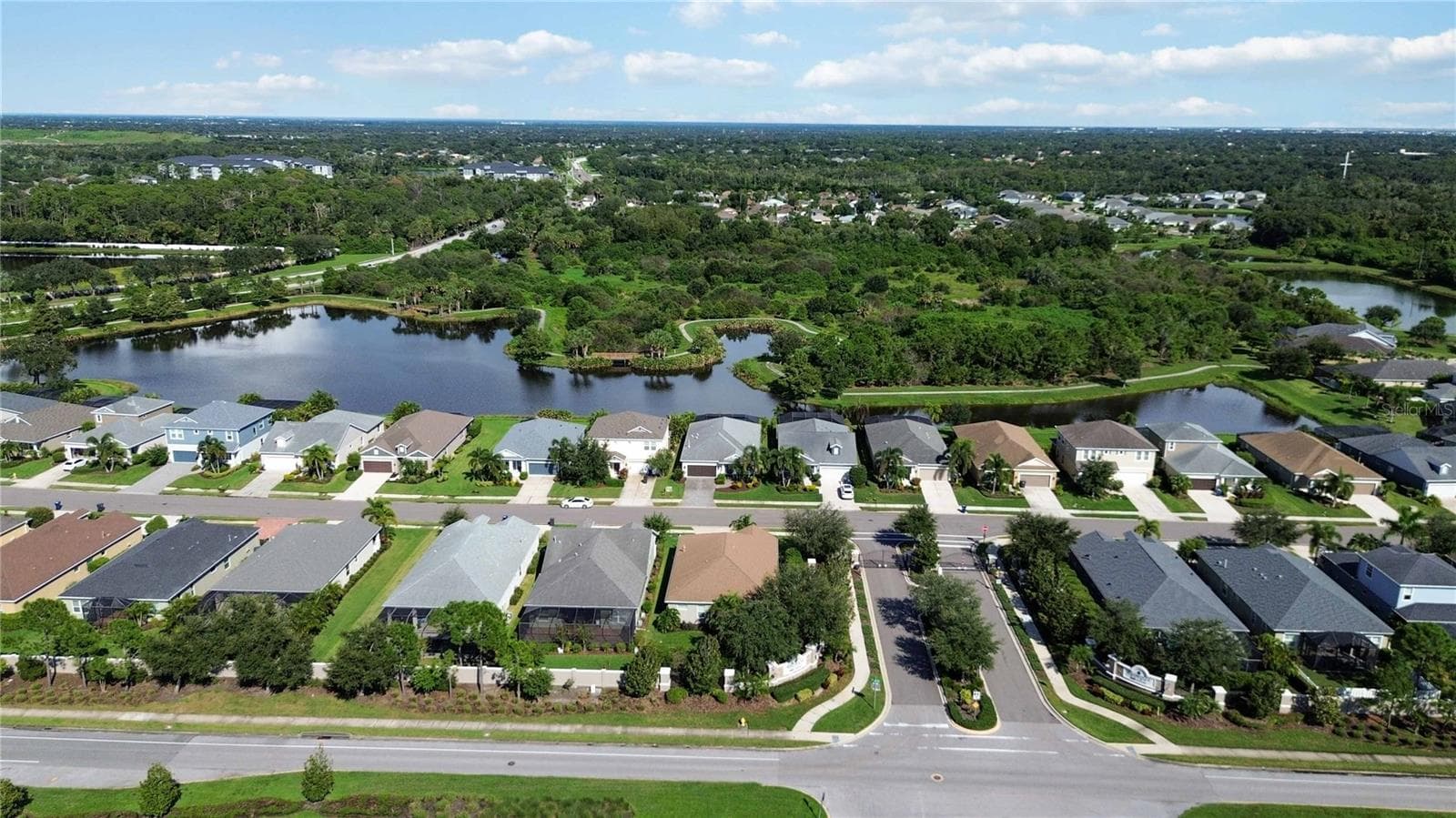 Single Family Residence at 6964 WHITE WILLOW CT, SARASOTA, photo 28 of 38