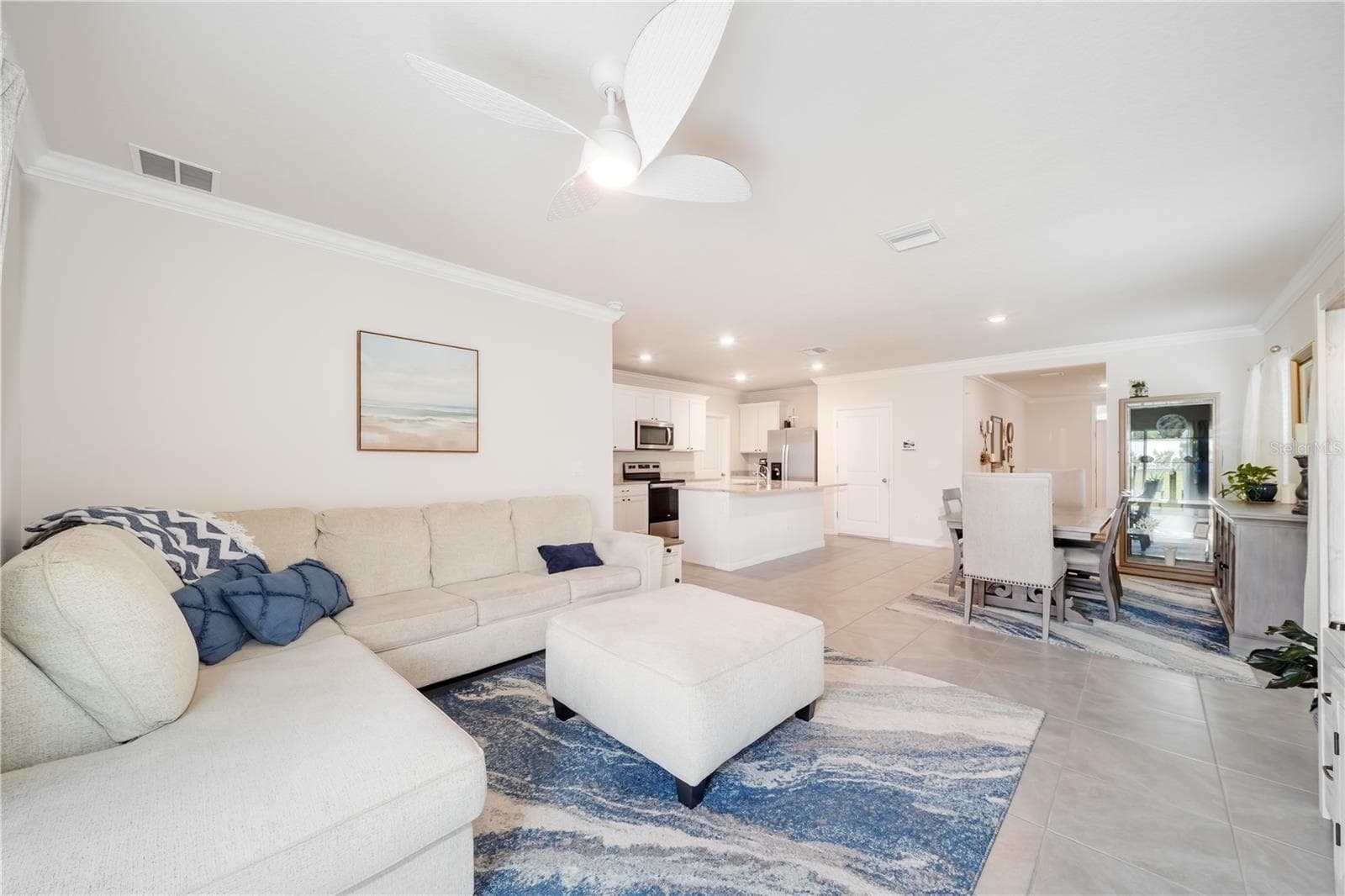 Single Family Residence at 3343 HILLTOP CIR, LAKEWOOD RANCH, photo 31 of 92