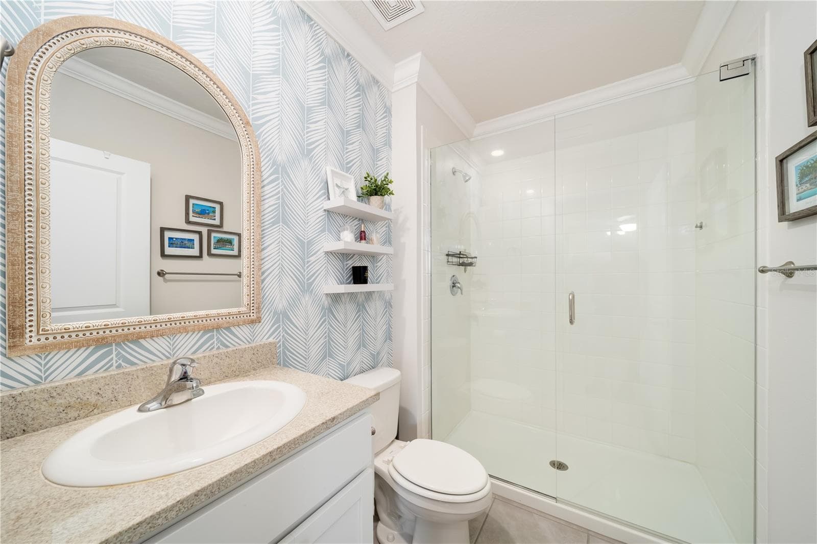 Single Family Residence at 3343 HILLTOP CIR, LAKEWOOD RANCH, photo 32 of 92