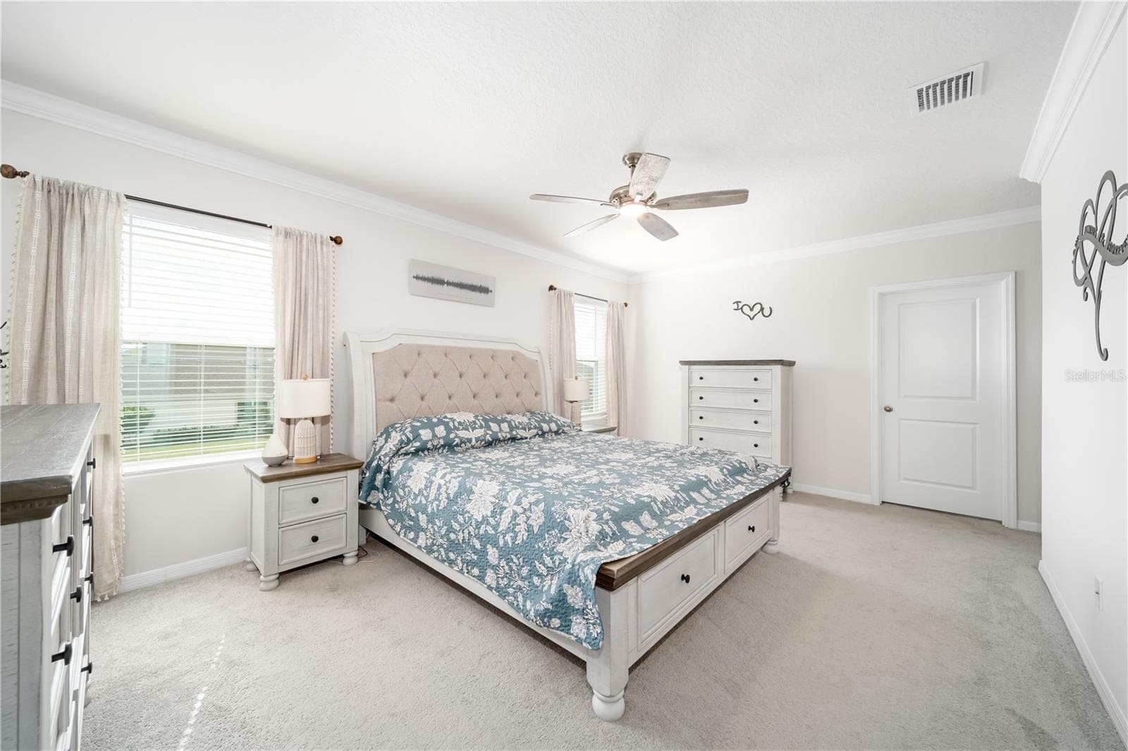 Single Family Residence at 3343 HILLTOP CIR, LAKEWOOD RANCH, photo 38 of 92