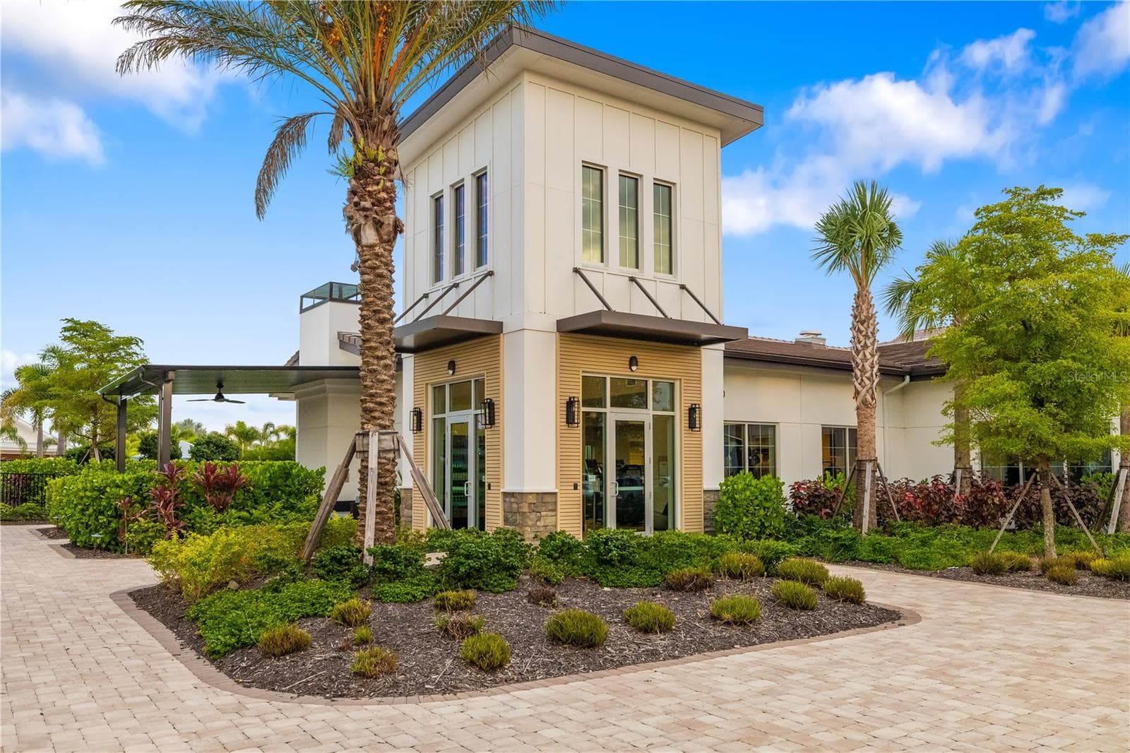 Single Family Residence at 3343 HILLTOP CIR, LAKEWOOD RANCH, photo 88 of 92