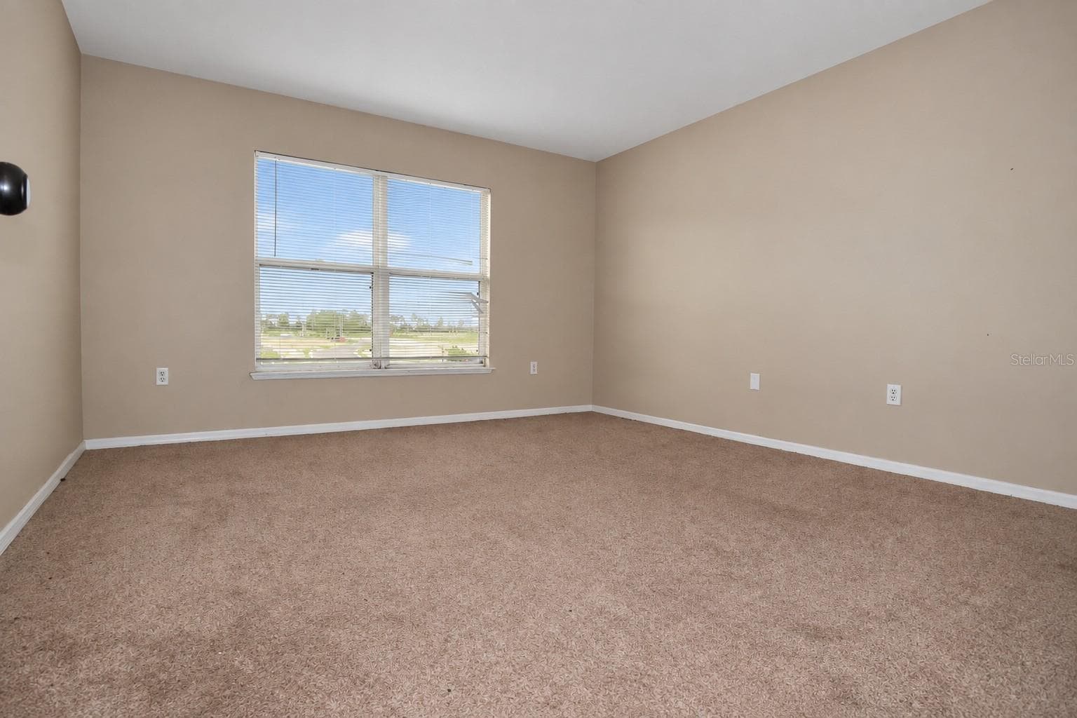 Single Family Residence at 13196 DELBARTON ST, SPRING HILL, photo 8 of 46