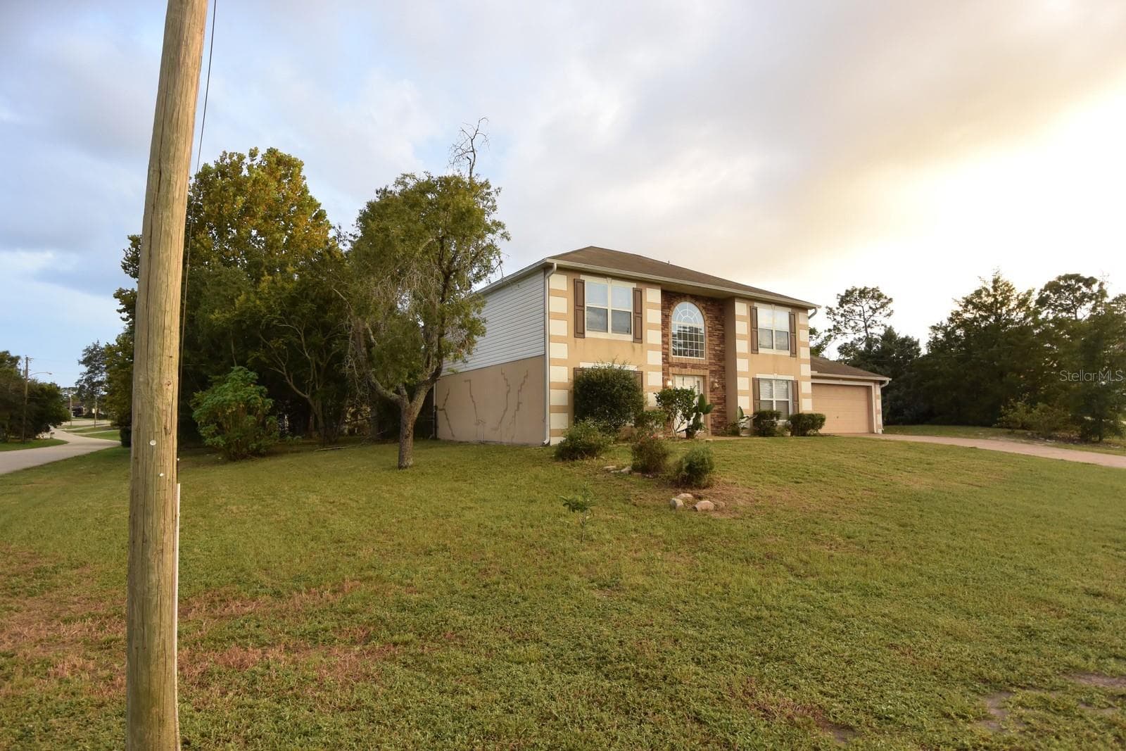 Single Family Residence at 13196 DELBARTON ST, SPRING HILL, photo 13 of 46