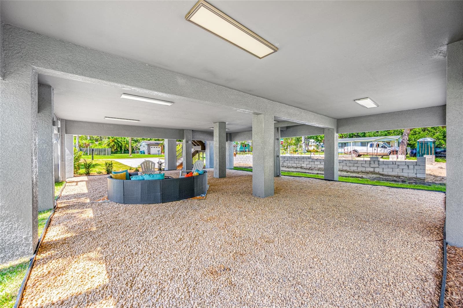 Single Family Residence at 1004 W HENRY AVE, TAMPA, photo 47 of 54