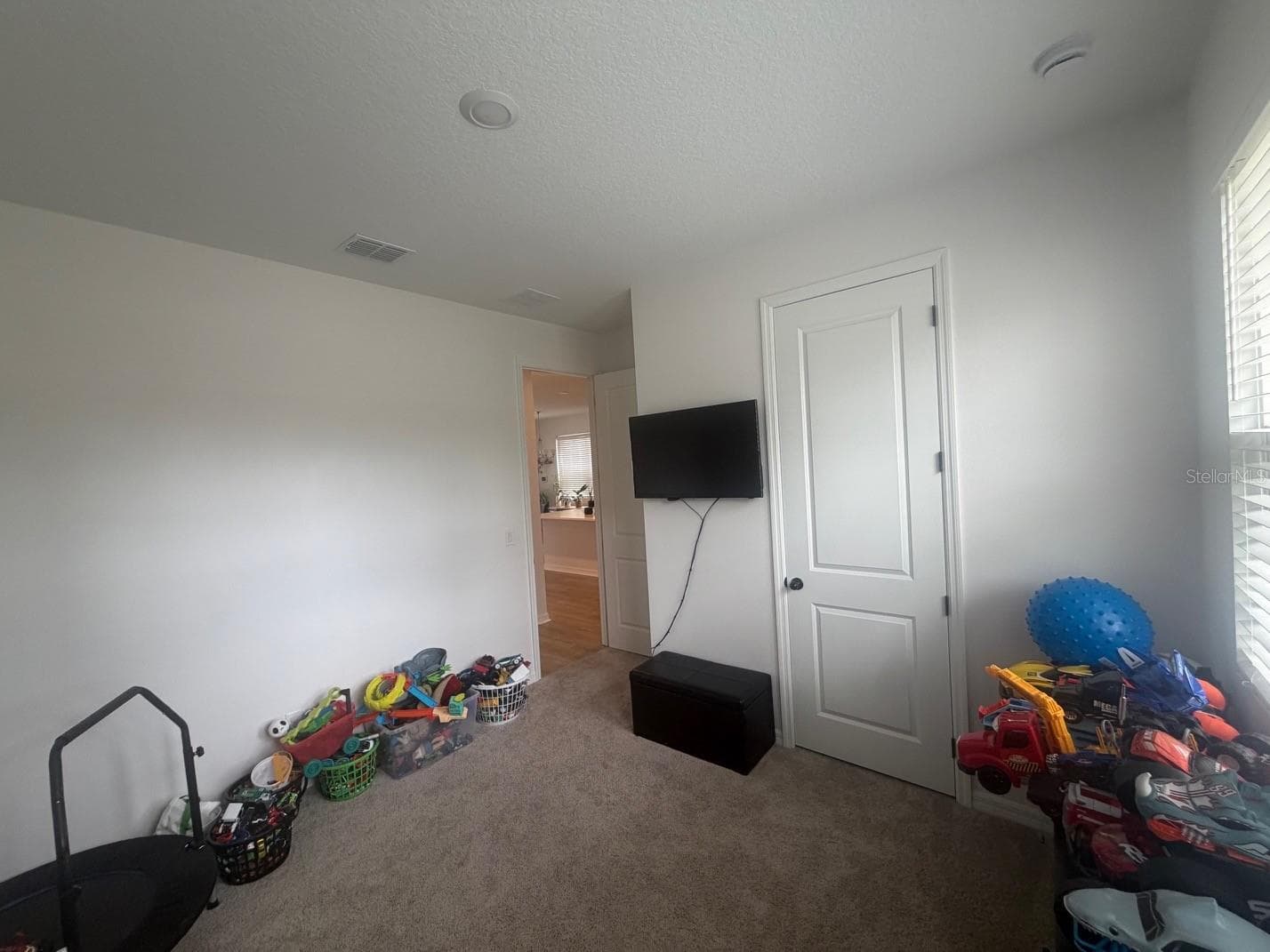 Single Family Residence at 2473 ZUNI RD, ST CLOUD, photo 5 of 18