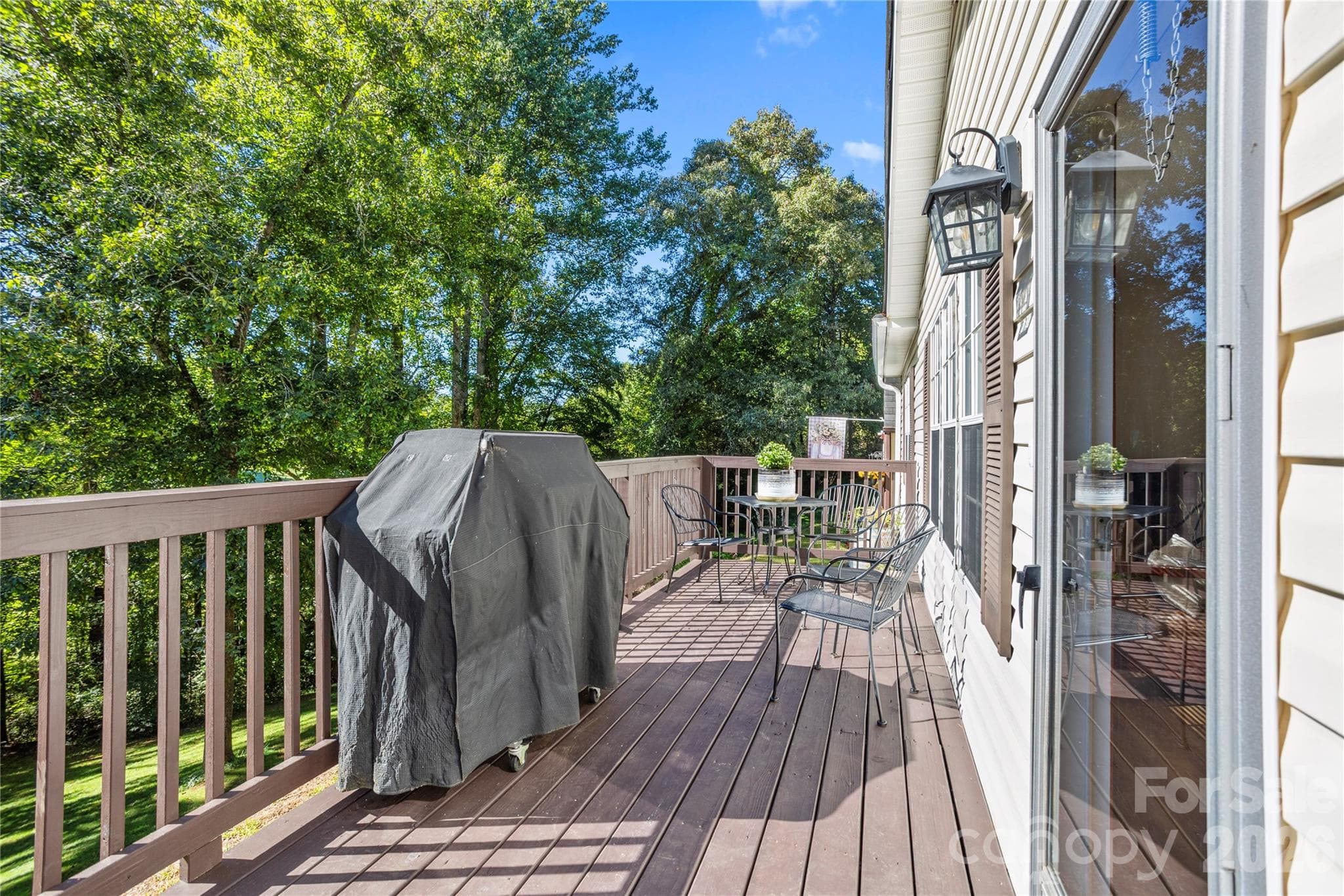 Recently stained deck with space to sit and enjoy the outdoors. - 183 Gobbler Circle, Horse Shoe