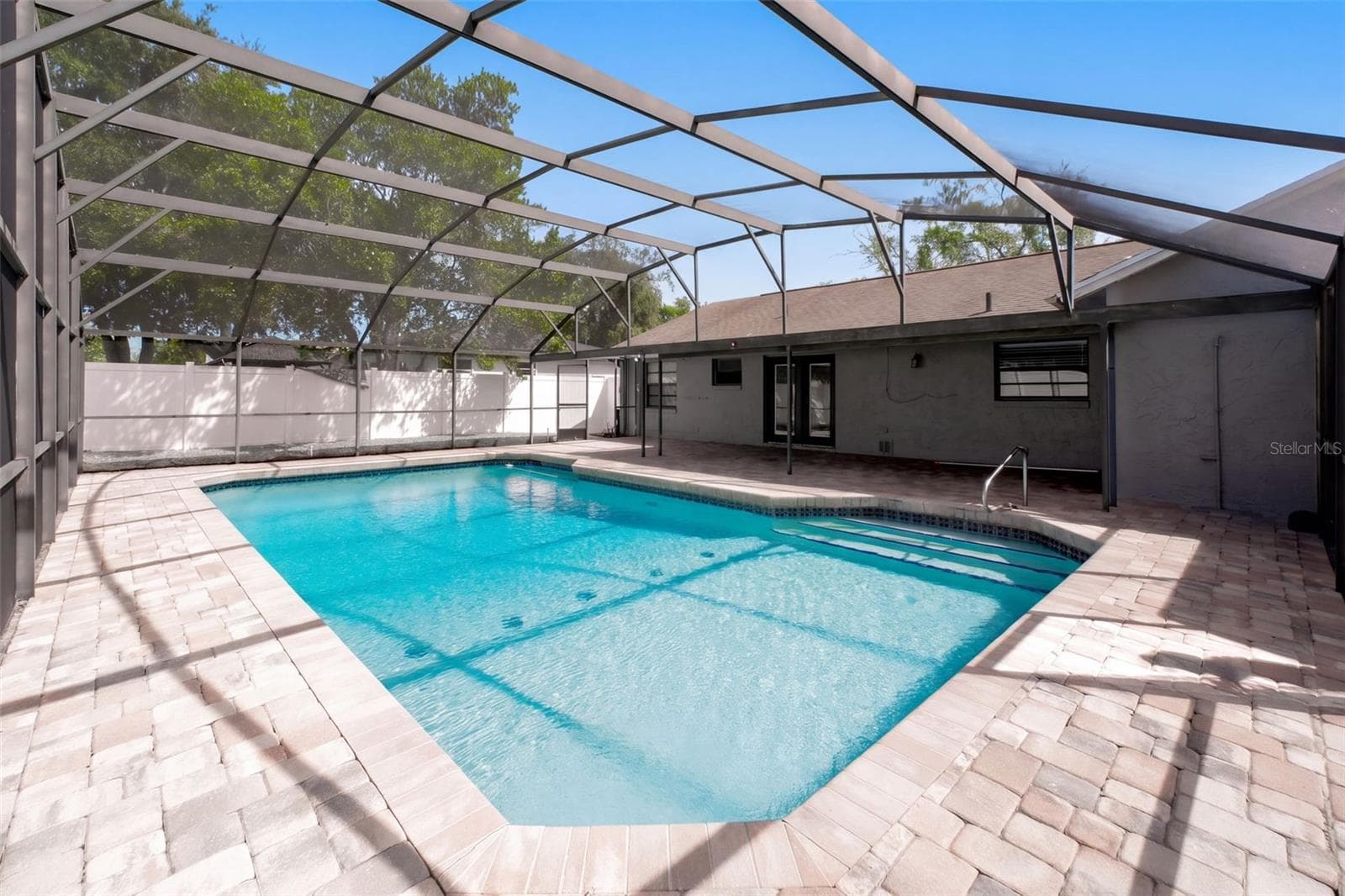 Pool patio - 2911 AUTUMNWOOD TRL, APOPKA