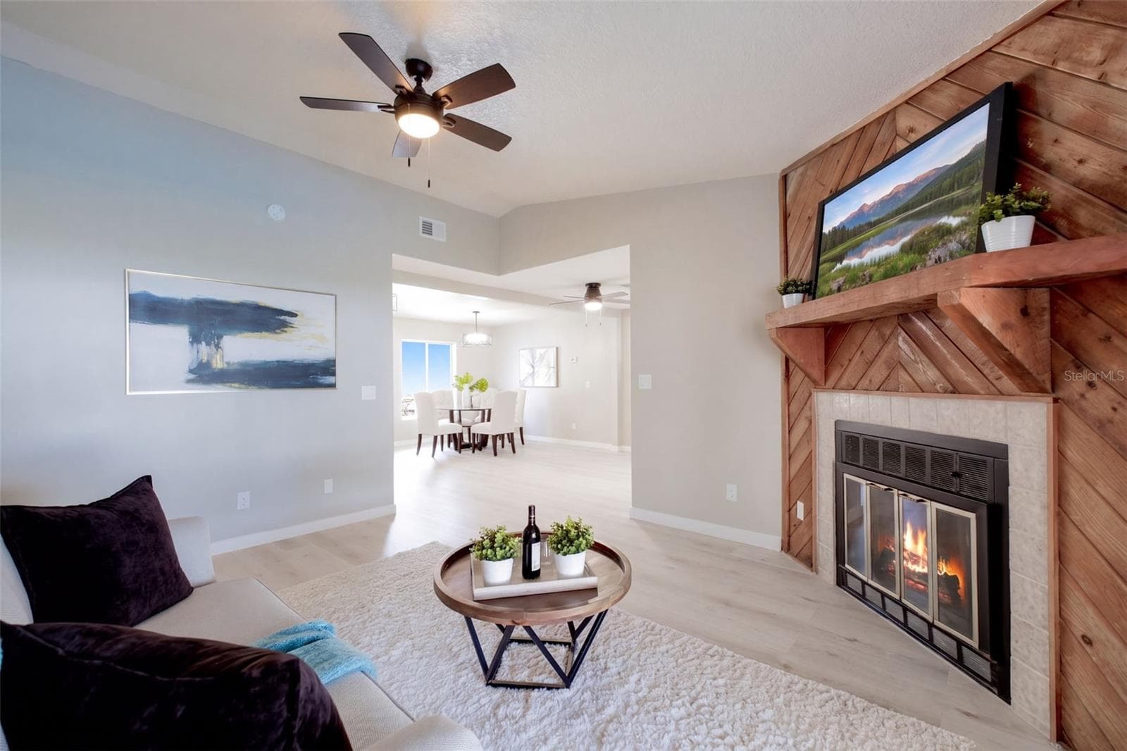 Living Room - 2911 AUTUMNWOOD TRL, APOPKA
