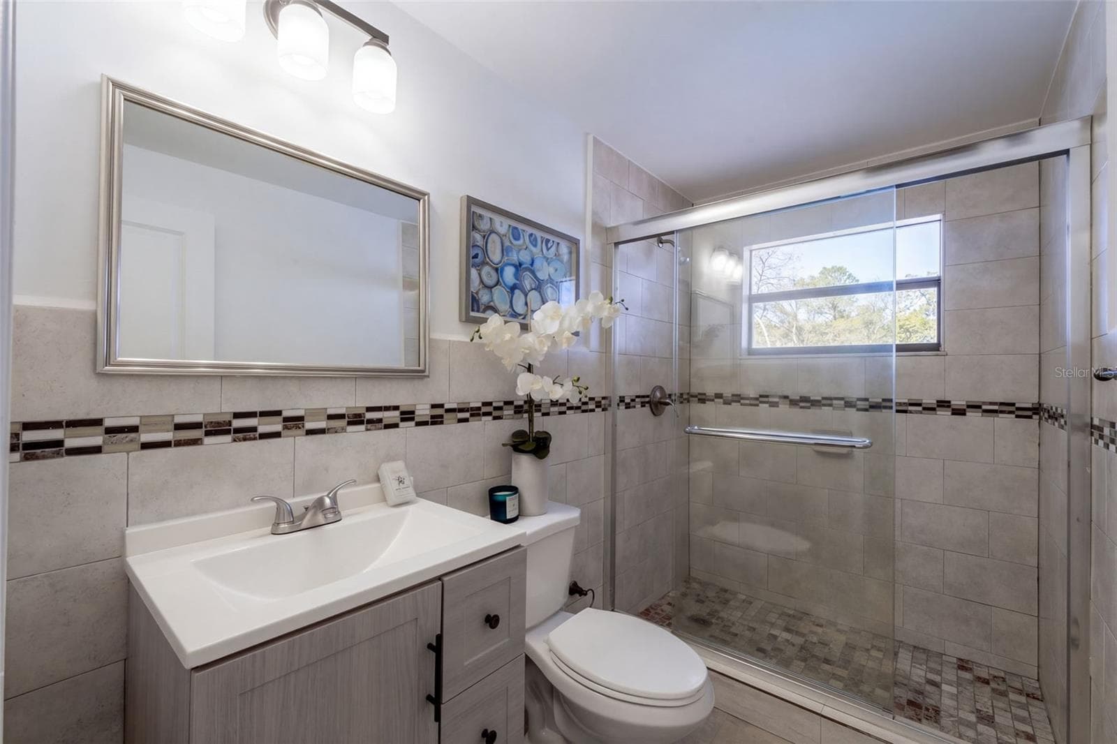 Bath 2 - 2911 AUTUMNWOOD TRL, APOPKA