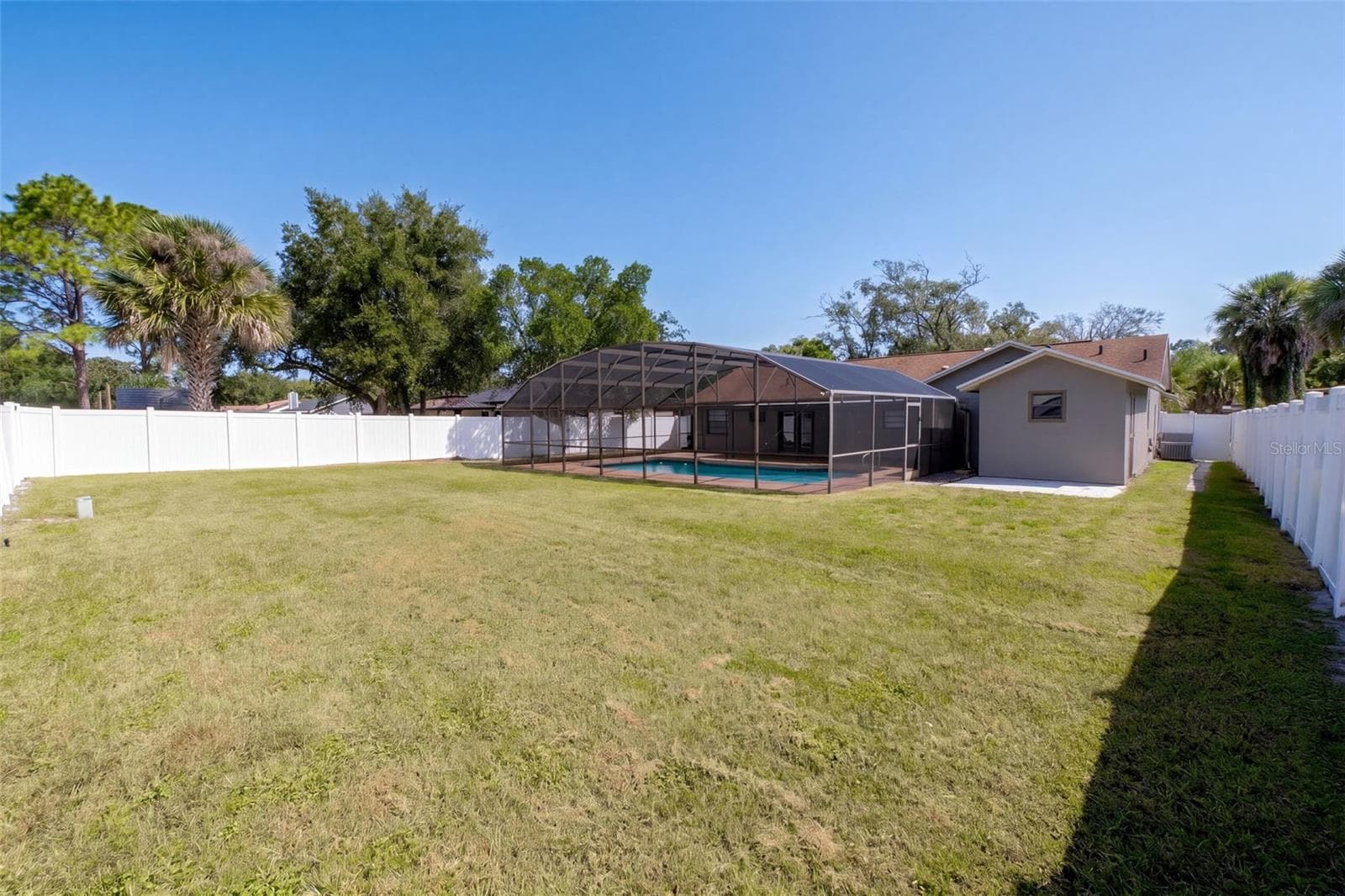 Backyard - 2911 AUTUMNWOOD TRL, APOPKA