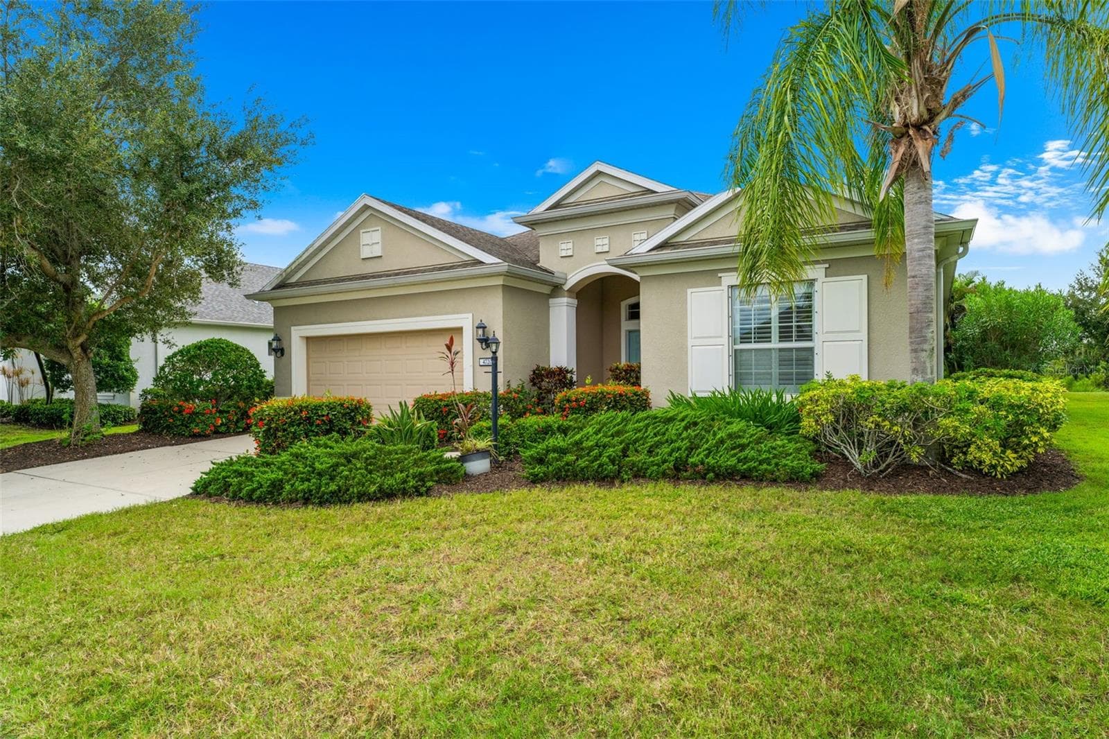 Single Family Residence at 4720 CLAREMONT PARK DR, BRADENTON, photo 3 of 49