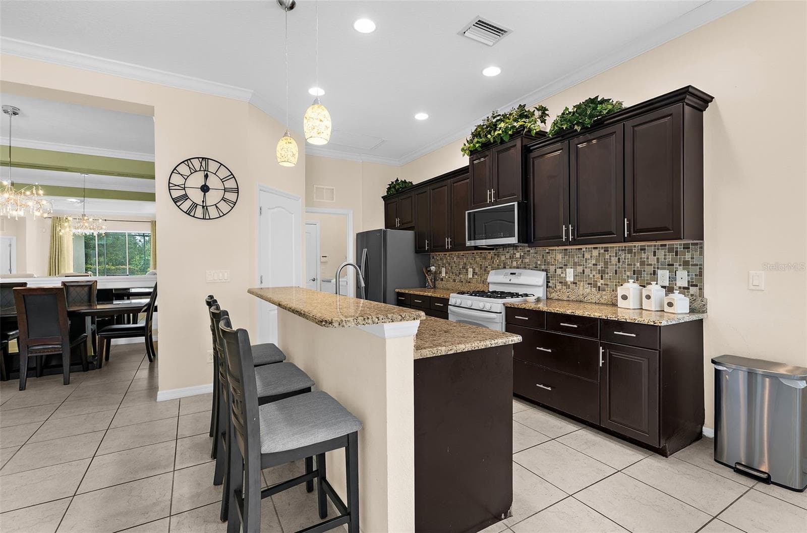 Single Family Residence at 4720 CLAREMONT PARK DR, BRADENTON, photo 14 of 49