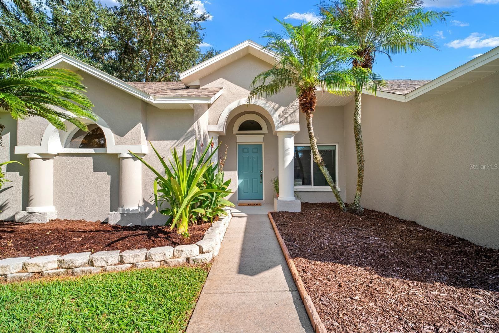 Single Family Residence at 3912 APPLETREE DR, VALRICO, photo 2 of 52