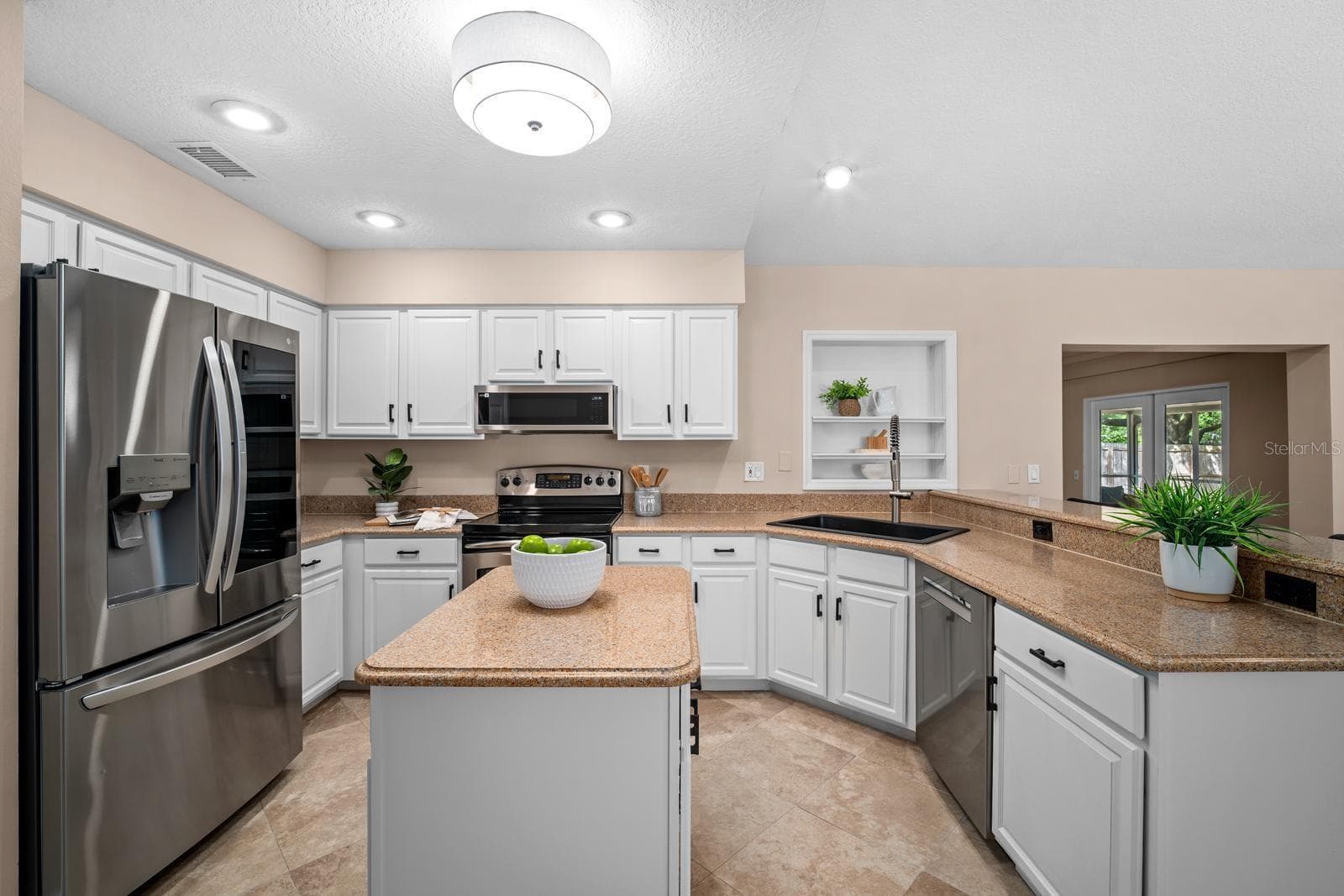 Single Family Residence at 3912 APPLETREE DR, VALRICO, photo 15 of 52