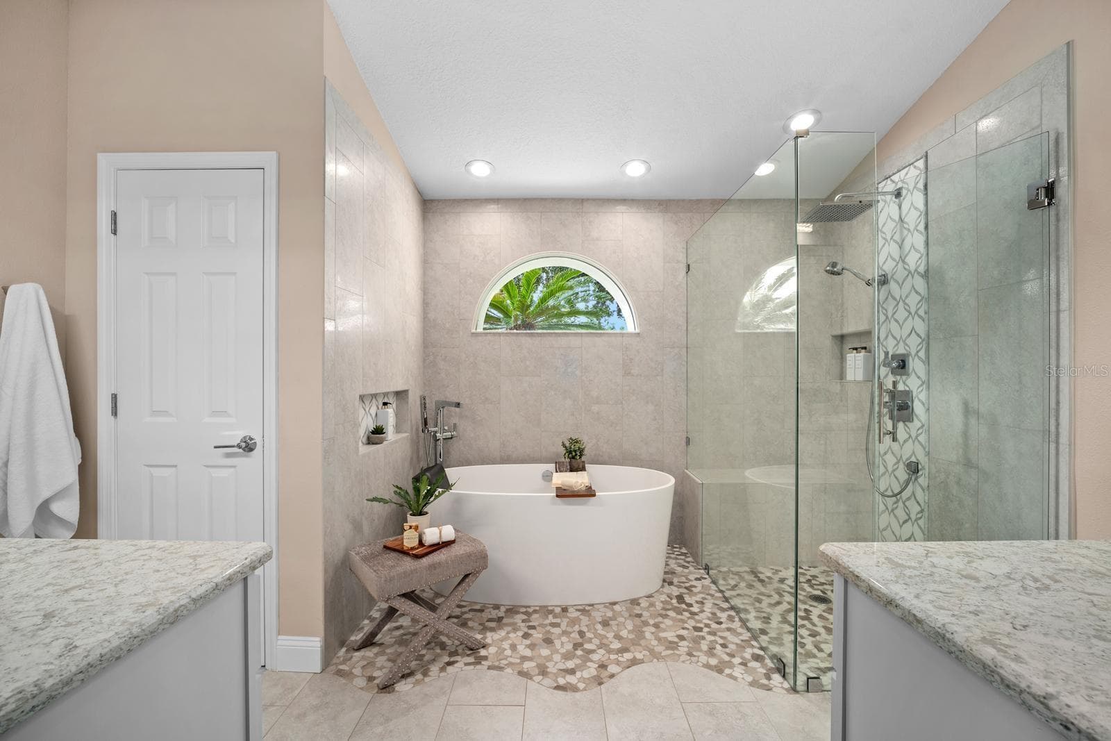 Primary bath - 3912 APPLETREE DR, VALRICO