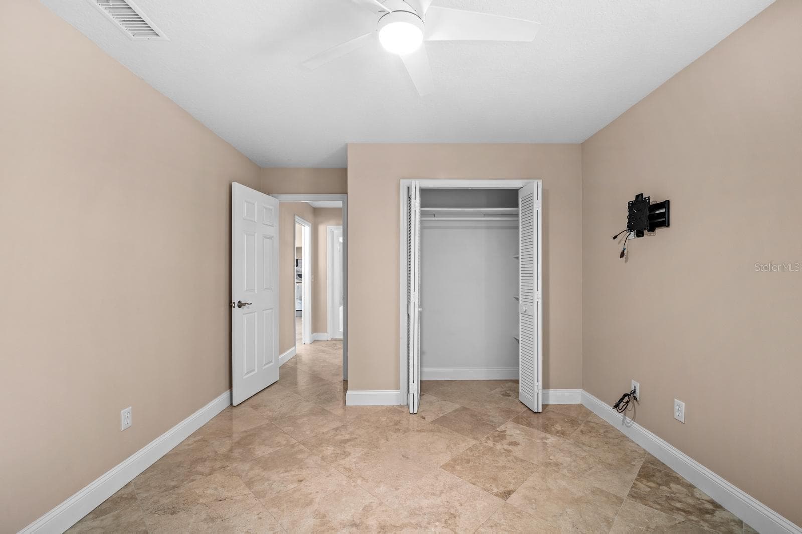 Bed 4 - 3912 APPLETREE DR, VALRICO