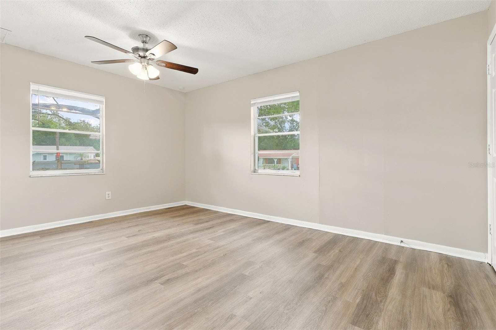 Single Family Residence at 4218 EMPIRE PL, TAMPA, photo 11 of 16