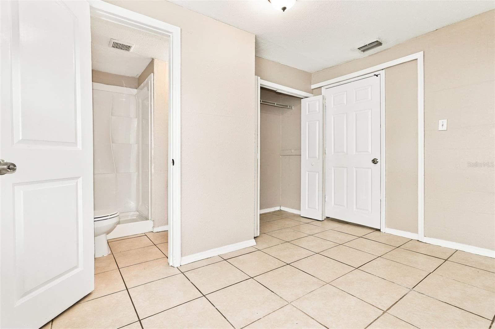 Single Family Residence at 2313 W RIO VISTA AVE, TAMPA, photo 22 of 36