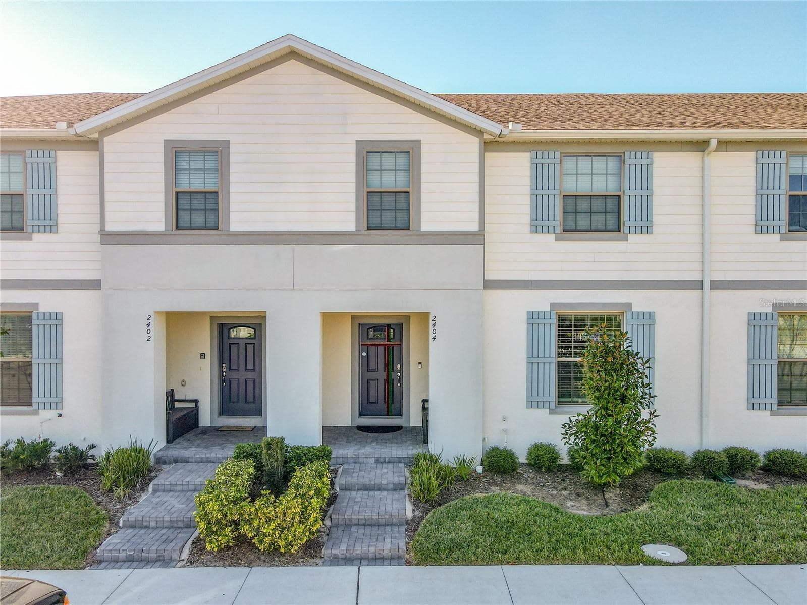2404 TANGIER DR
