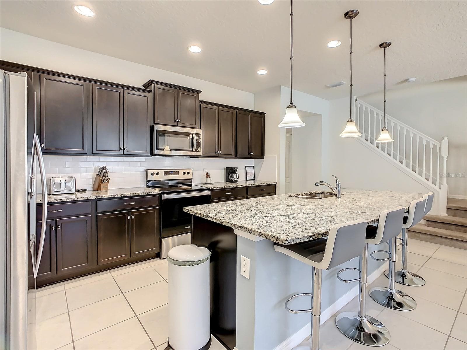 Townhouse at 2404 TANGIER DR, KISSIMMEE, photo 15 of 76