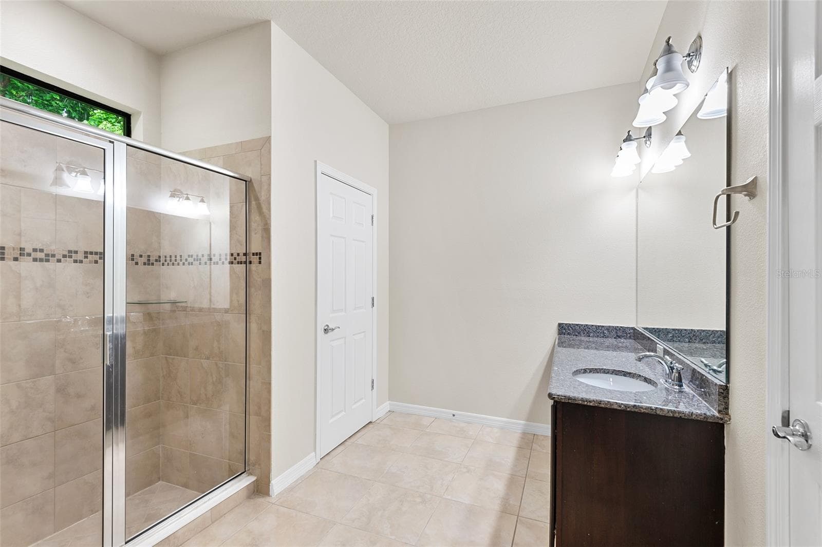 Single Family Residence at 2236 LANDSIDE DR, VALRICO, photo 12 of 22