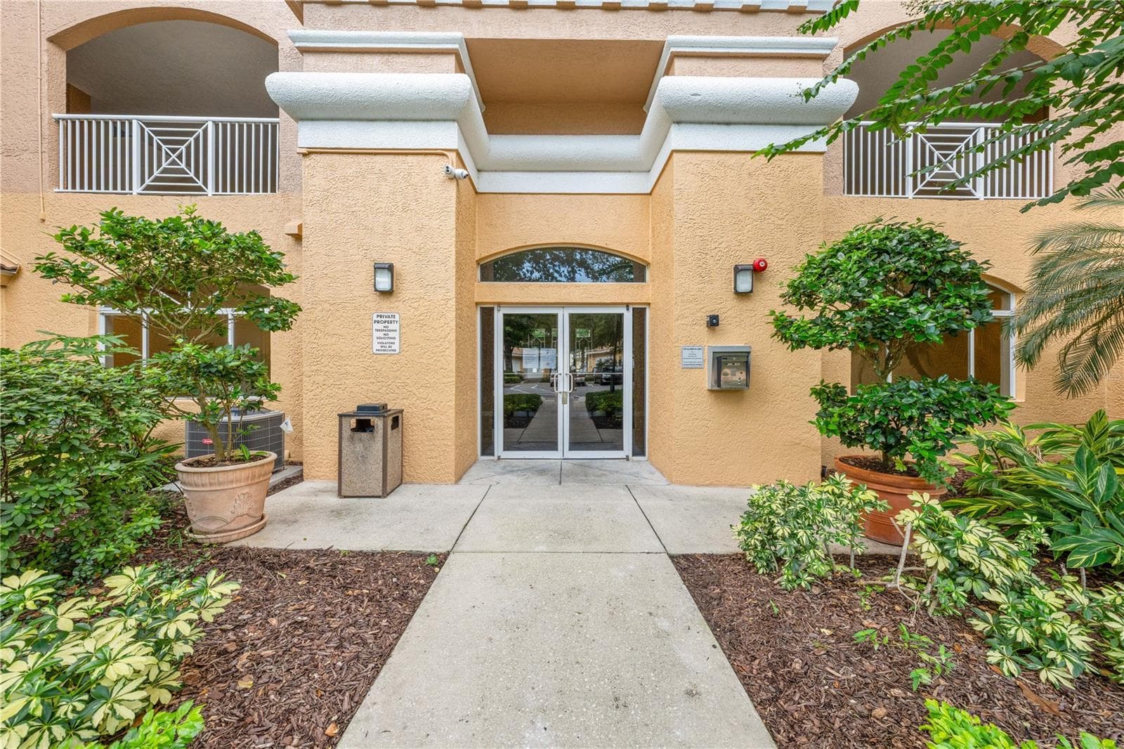 Condominium at 6336 BUFORD ST #305, ORLANDO, photo 4 of 75