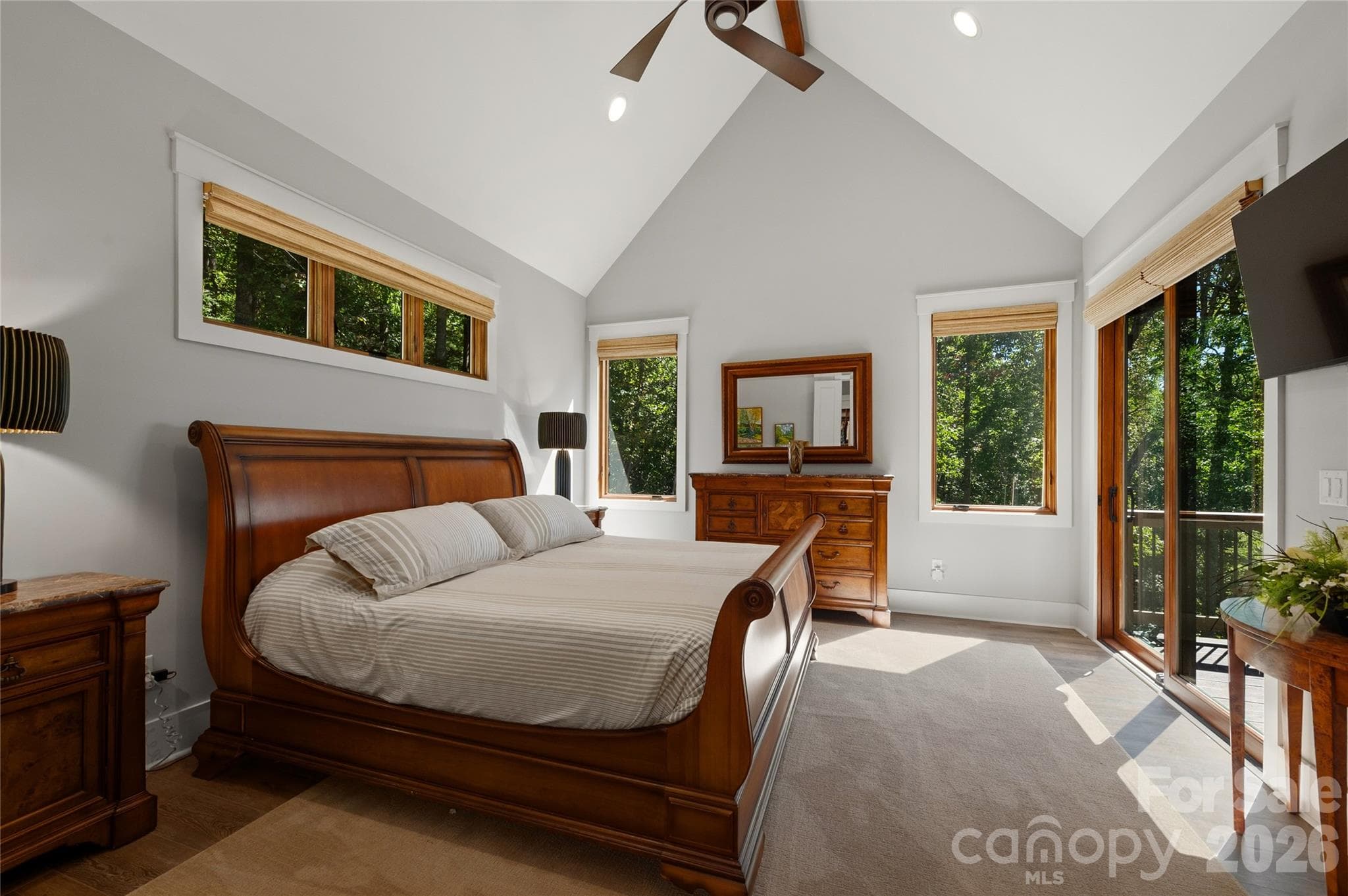 Single Family Residence at 945 Somersby Parkway, Hendersonville, photo 18 of 40