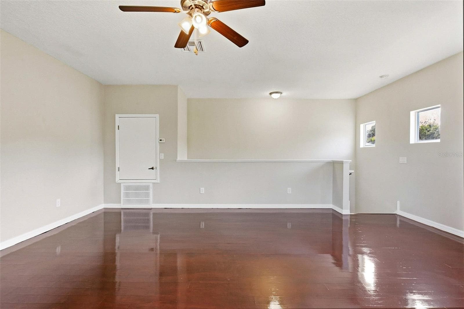 Single Family Residence at 11123 OYSTER BAY CIR, NEW PORT RICHEY, photo 25 of 49