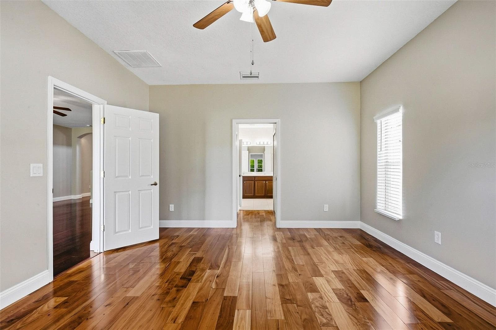 Single Family Residence at 11123 OYSTER BAY CIR, NEW PORT RICHEY, photo 27 of 49