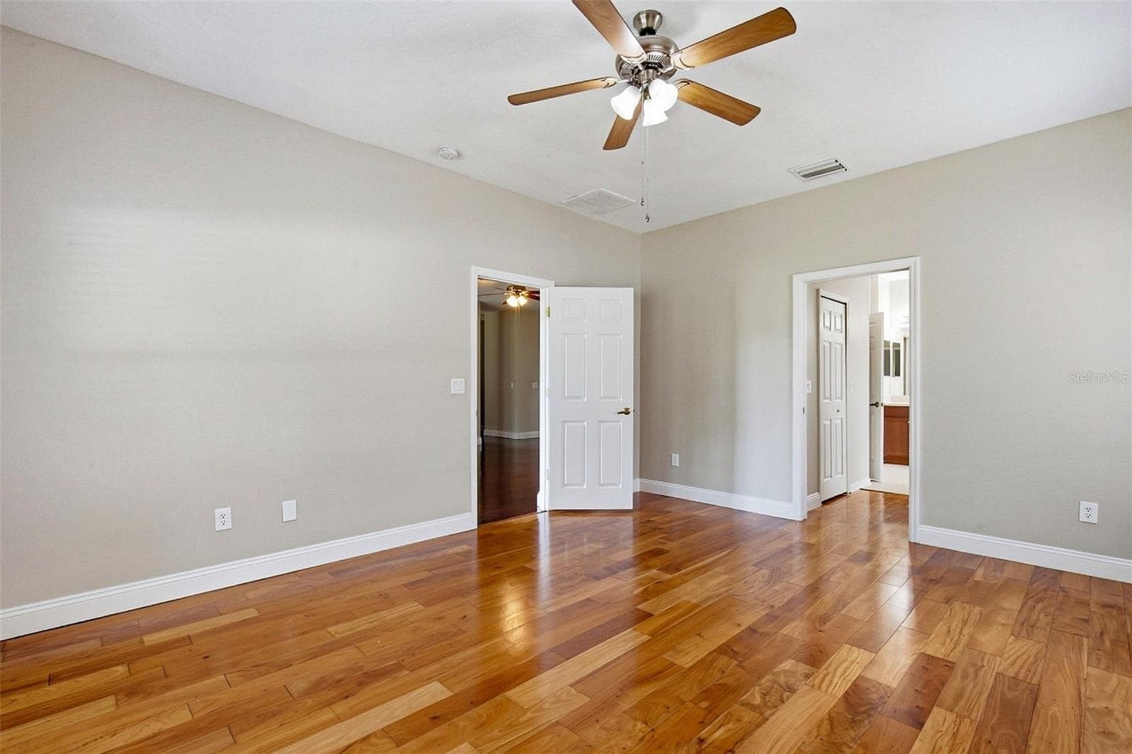 Single Family Residence at 11123 OYSTER BAY CIR, NEW PORT RICHEY, photo 28 of 49