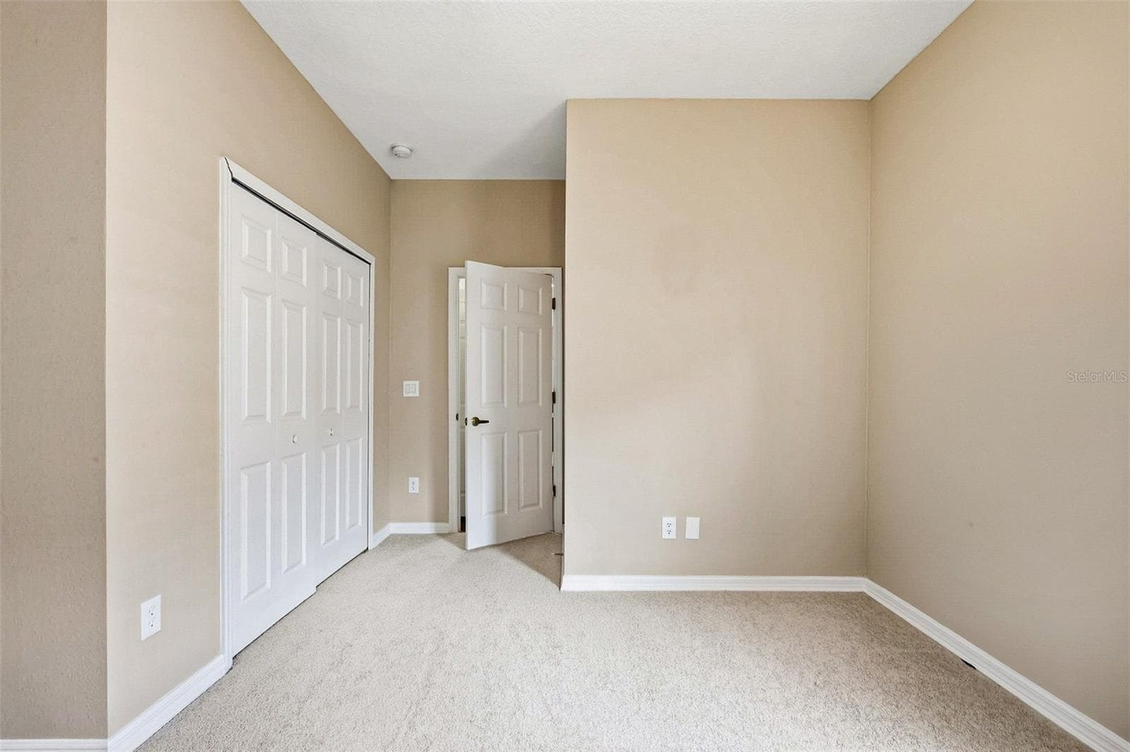 Single Family Residence at 11123 OYSTER BAY CIR, NEW PORT RICHEY, photo 29 of 49