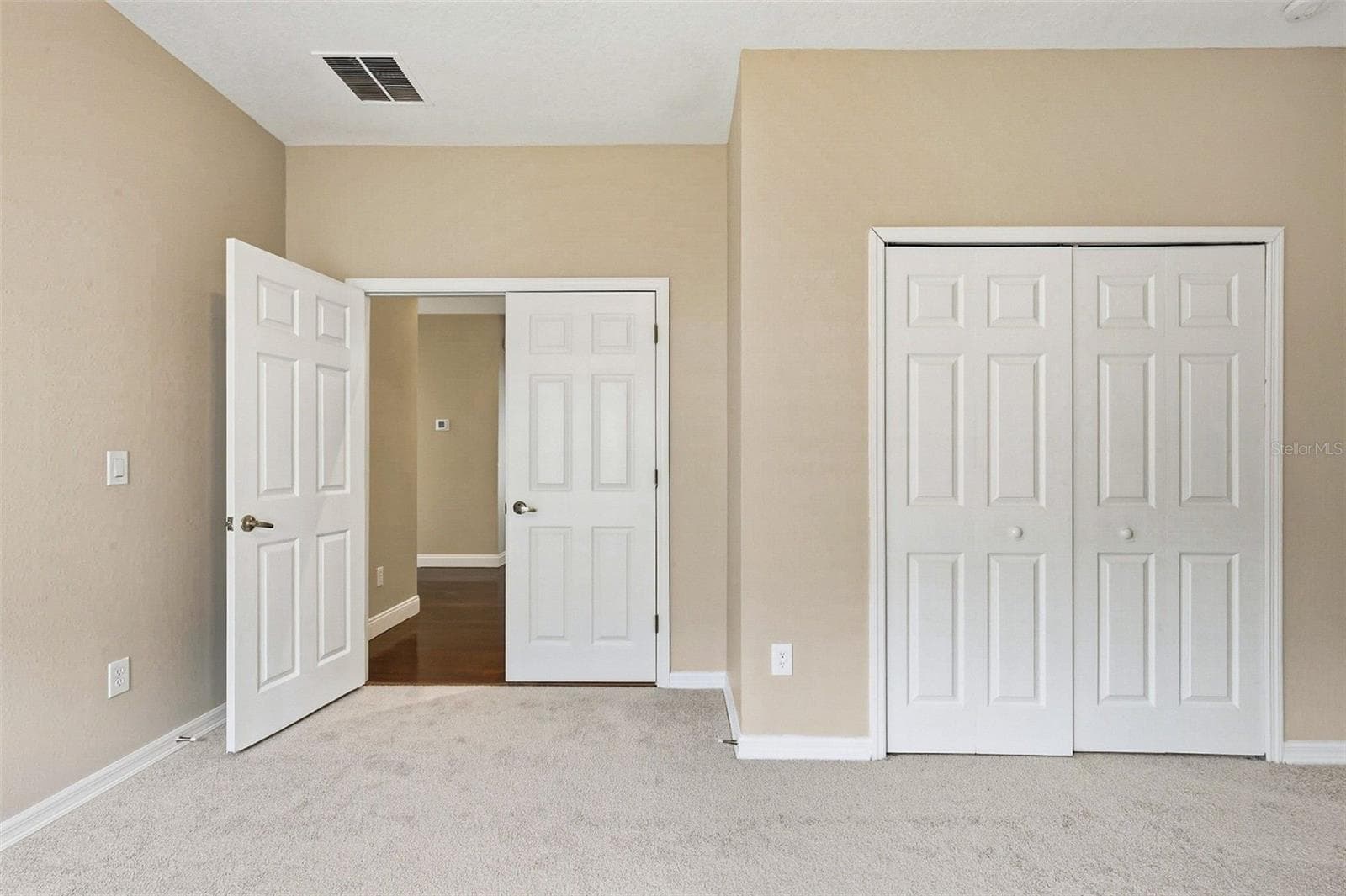 Single Family Residence at 11123 OYSTER BAY CIR, NEW PORT RICHEY, photo 31 of 49
