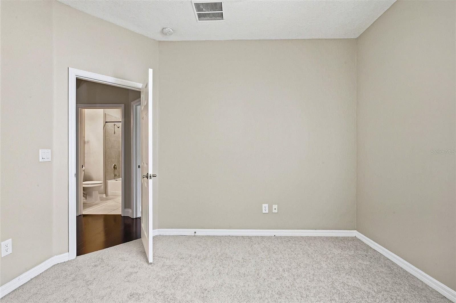 Single Family Residence at 11123 OYSTER BAY CIR, NEW PORT RICHEY, photo 36 of 49