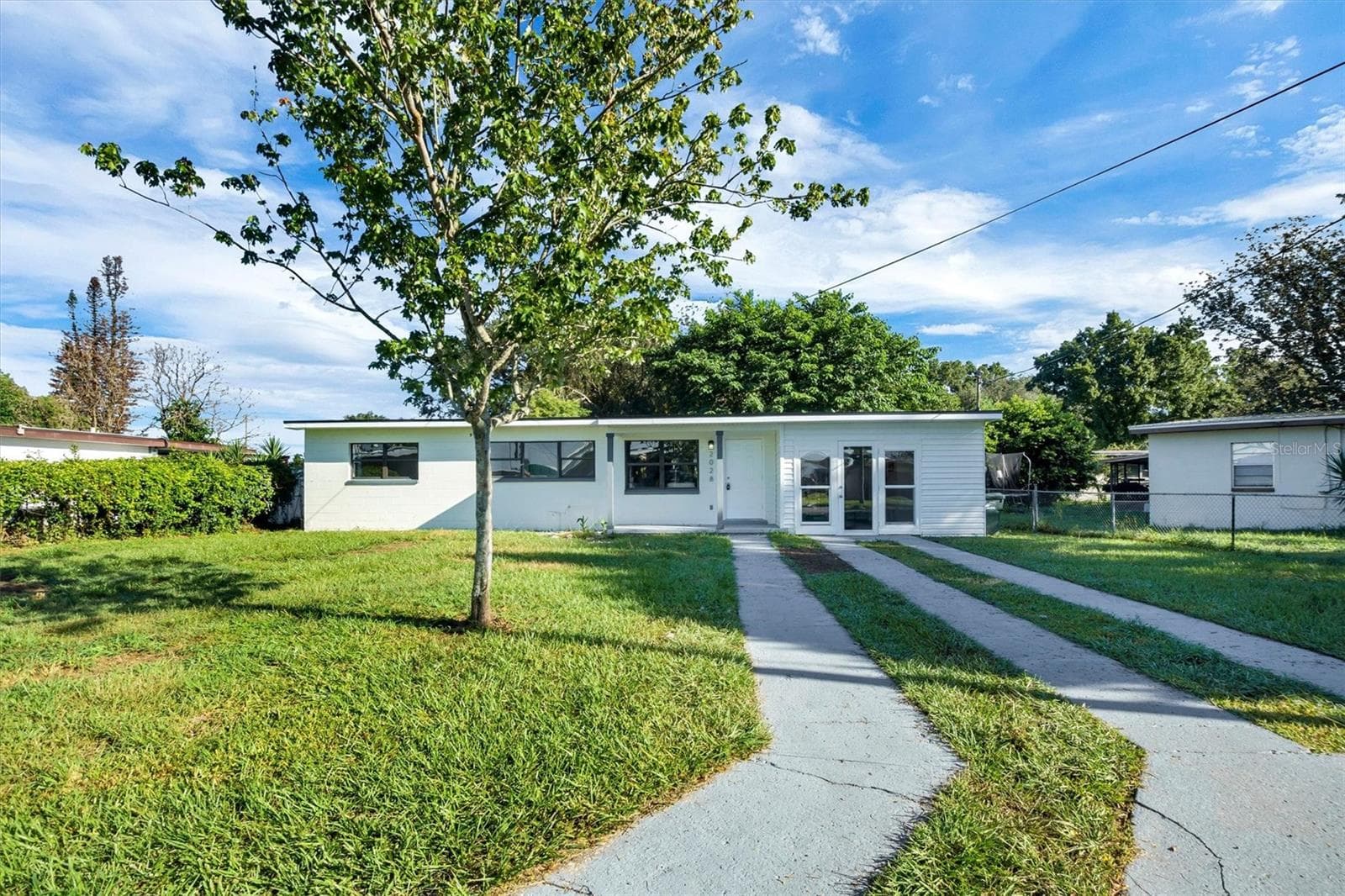 Single Family Residence at 2028 CRYSTAL CT S, LAKELAND, photo 32 of 37