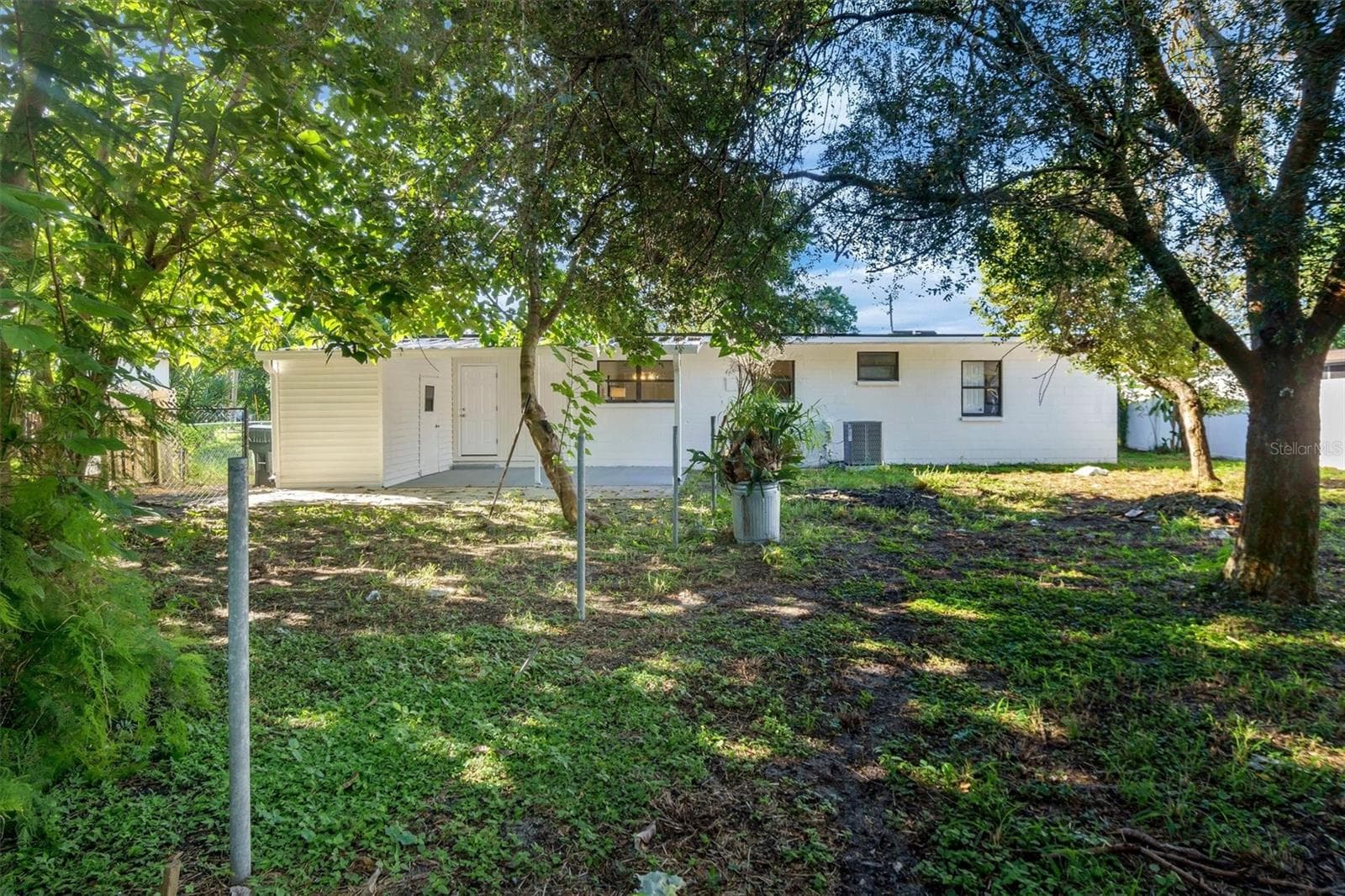 Single Family Residence at 2028 CRYSTAL CT S, LAKELAND, photo 31 of 37
