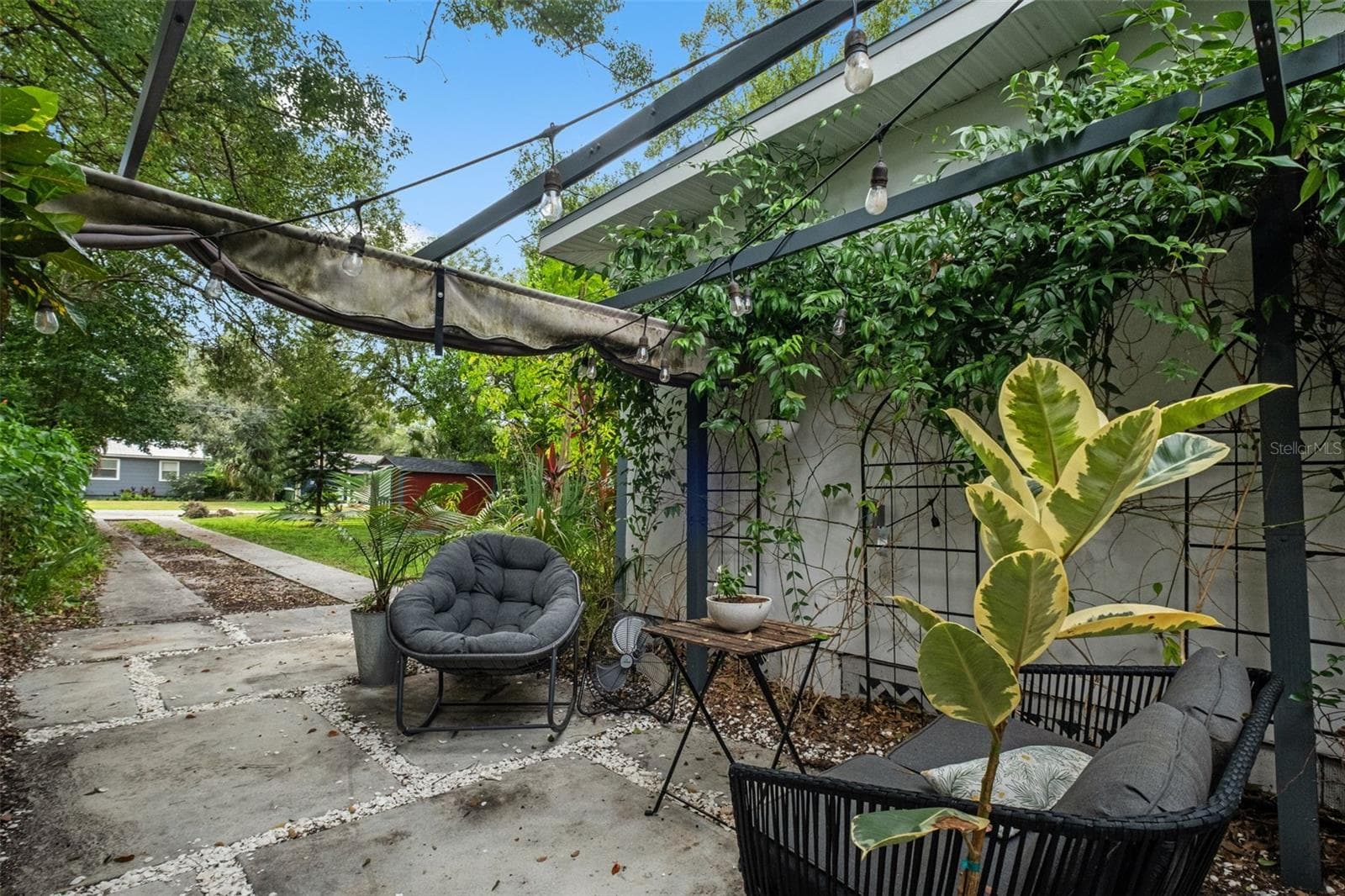 Single Family Residence at 803 E HOLLYWOOD ST, TAMPA, photo 31 of 50