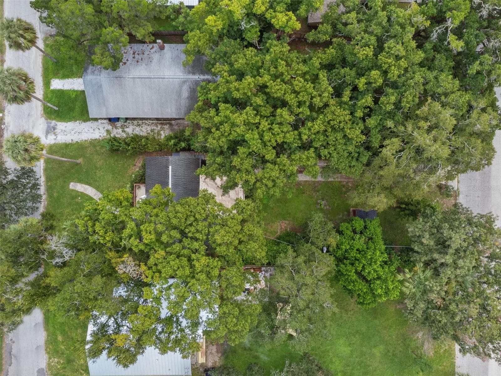 Single Family Residence at 803 E HOLLYWOOD ST, TAMPA, photo 46 of 50