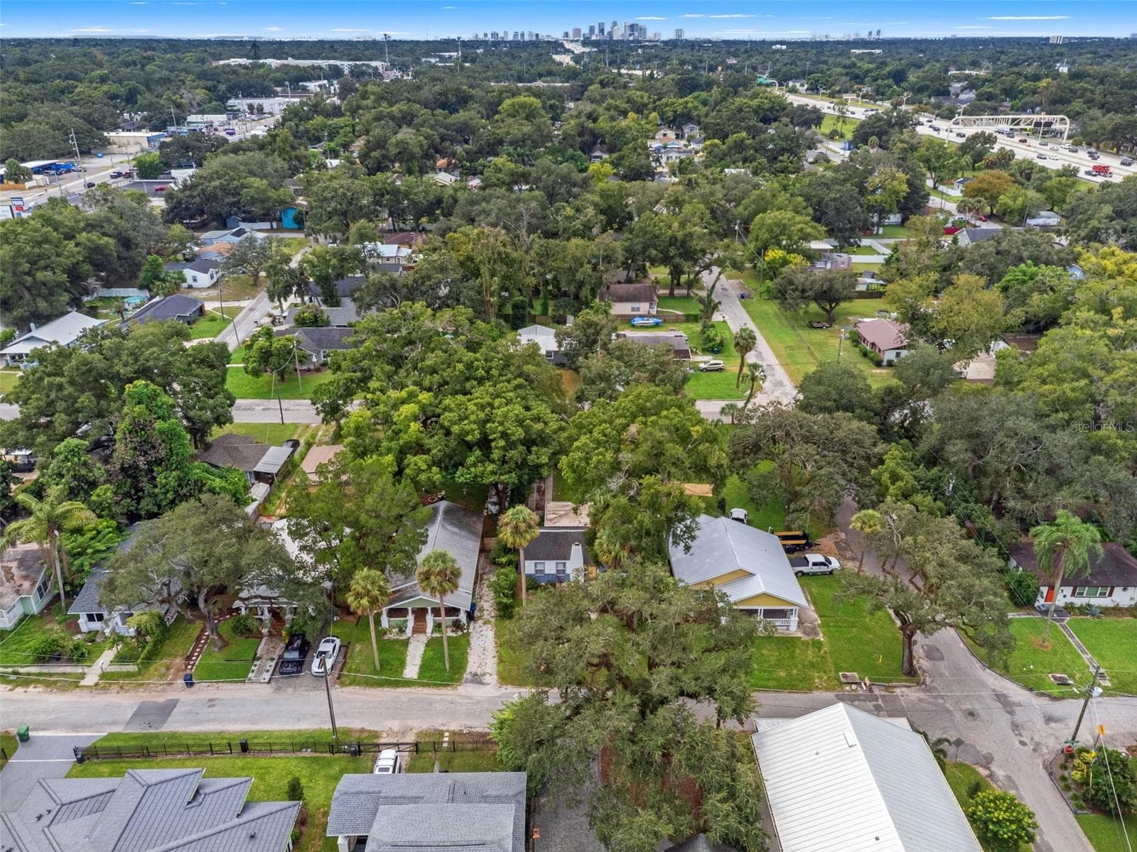 Single Family Residence at 803 E HOLLYWOOD ST, TAMPA, photo 49 of 50