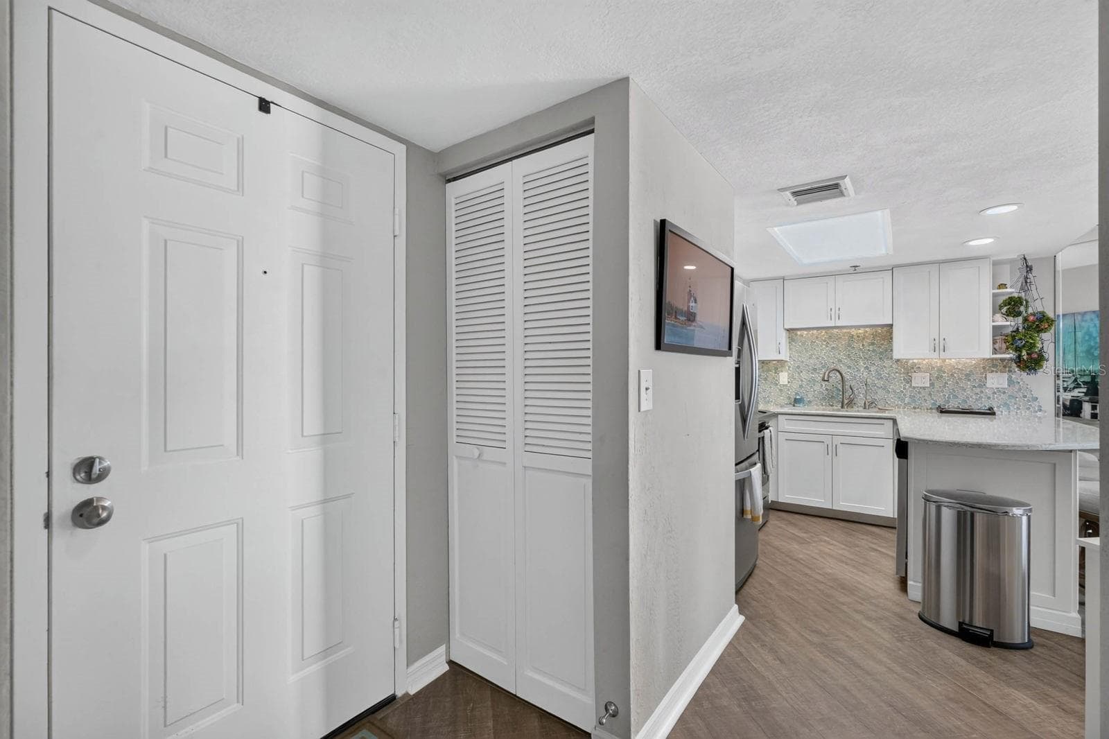 Inside Entry to kitdhen - 3023 S ATLANTIC AVE #1106, DAYTONA BEACH SHORES